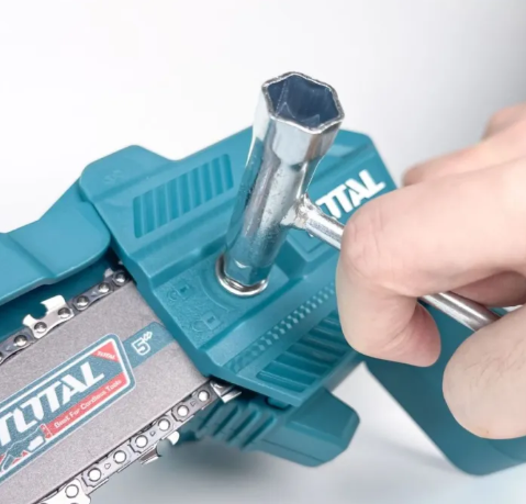 Total Li-ion Pruner Saw (5") Set, 2.0Ah Battery + Charger