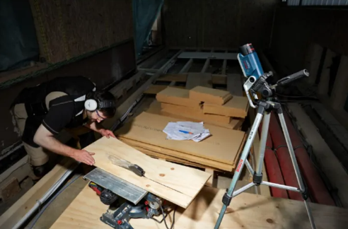 Bosch GLI 12V-330 Solo Professional Cordless Light Without Battery & Charger