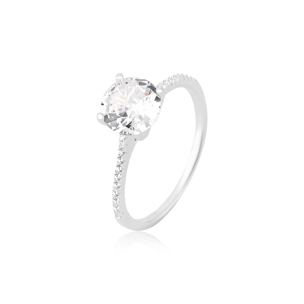 Anel de prata com pedra central