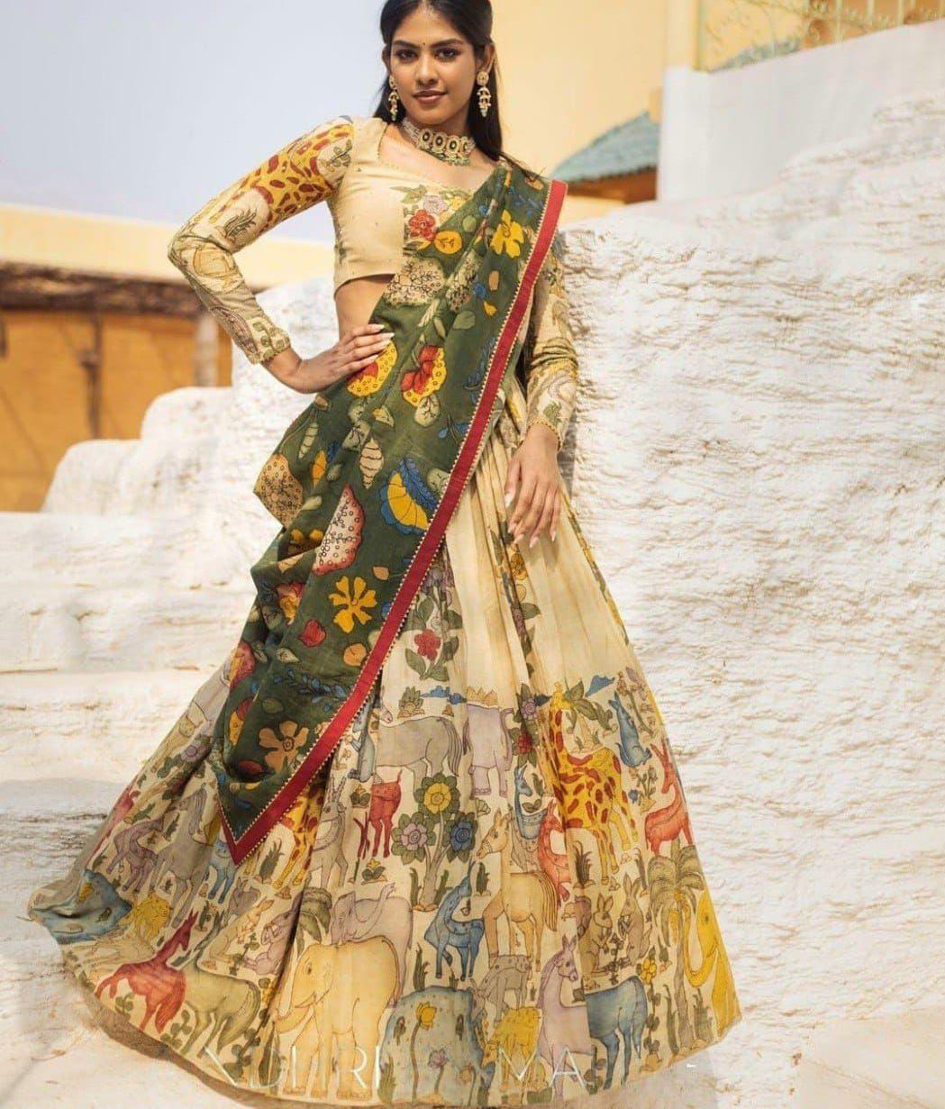 Royal Rajasthani print with cyan dupatta