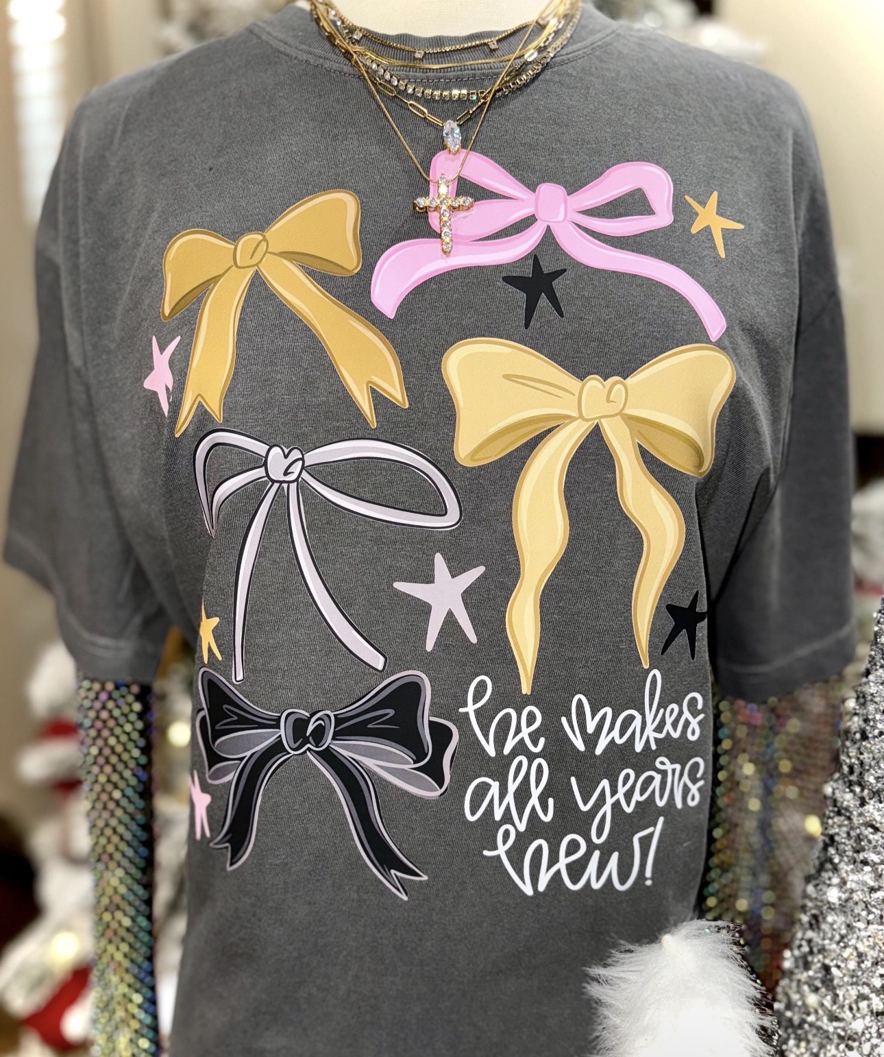 Graphic Bow Print T-Shirt