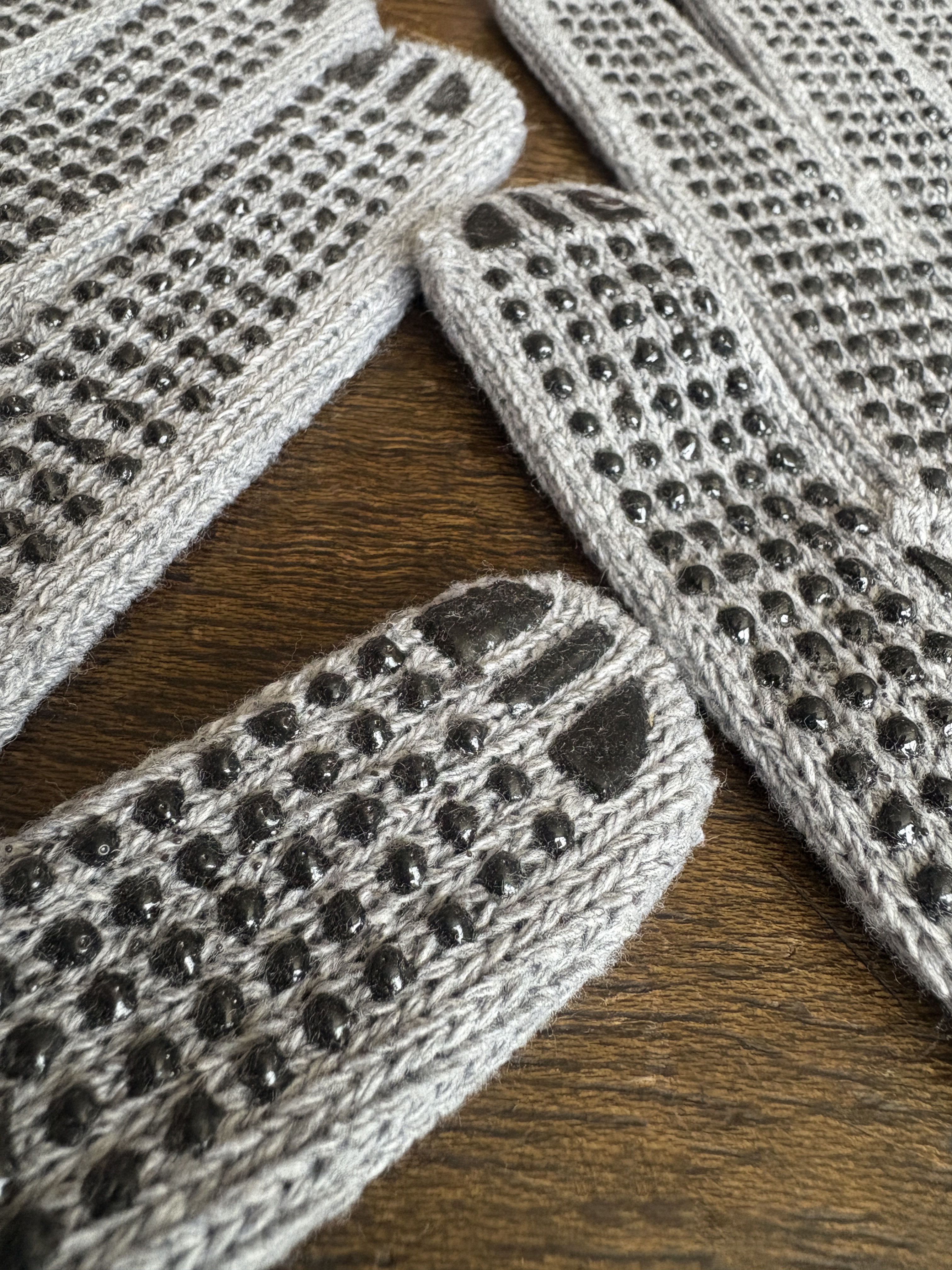 Guantes antideslizantes gris de mujer