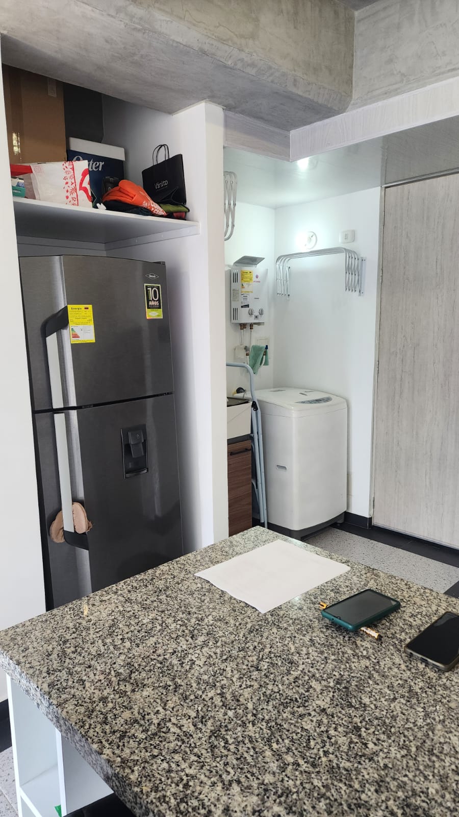 APARTAESTUDIO AMOBLADO