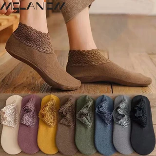 Women’s lace ankle socks