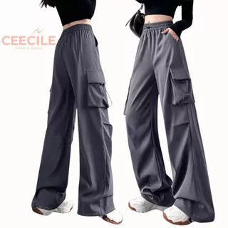 Women's Wide Leg Cargo Pants