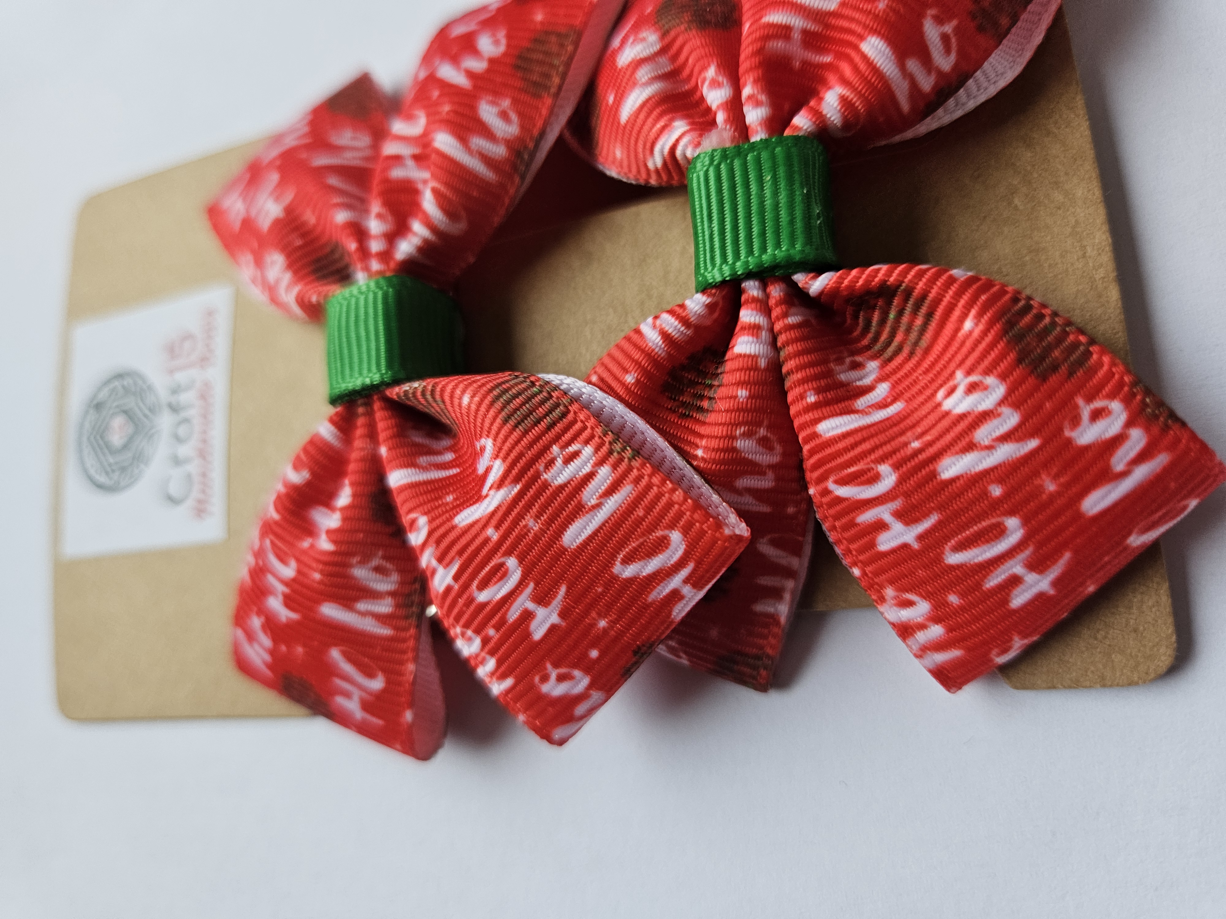 🎁 Christmas Printed Pigtail Bow Collection – Festive Character Designs