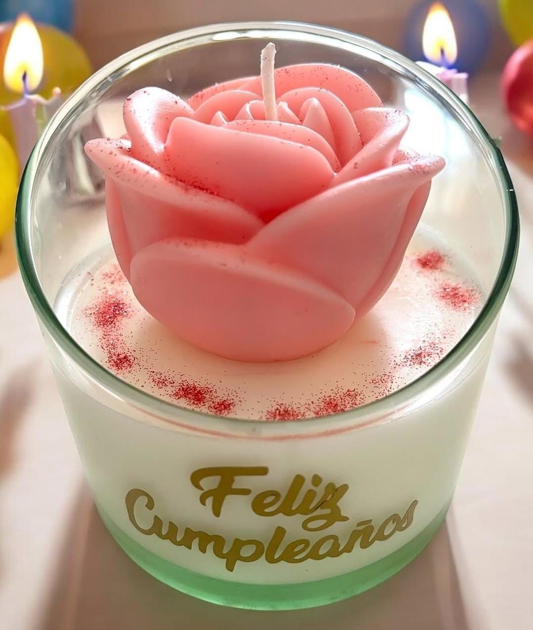 🕯 Vela “Feliz Cumpleaños” – Rosa de Amor y Luz