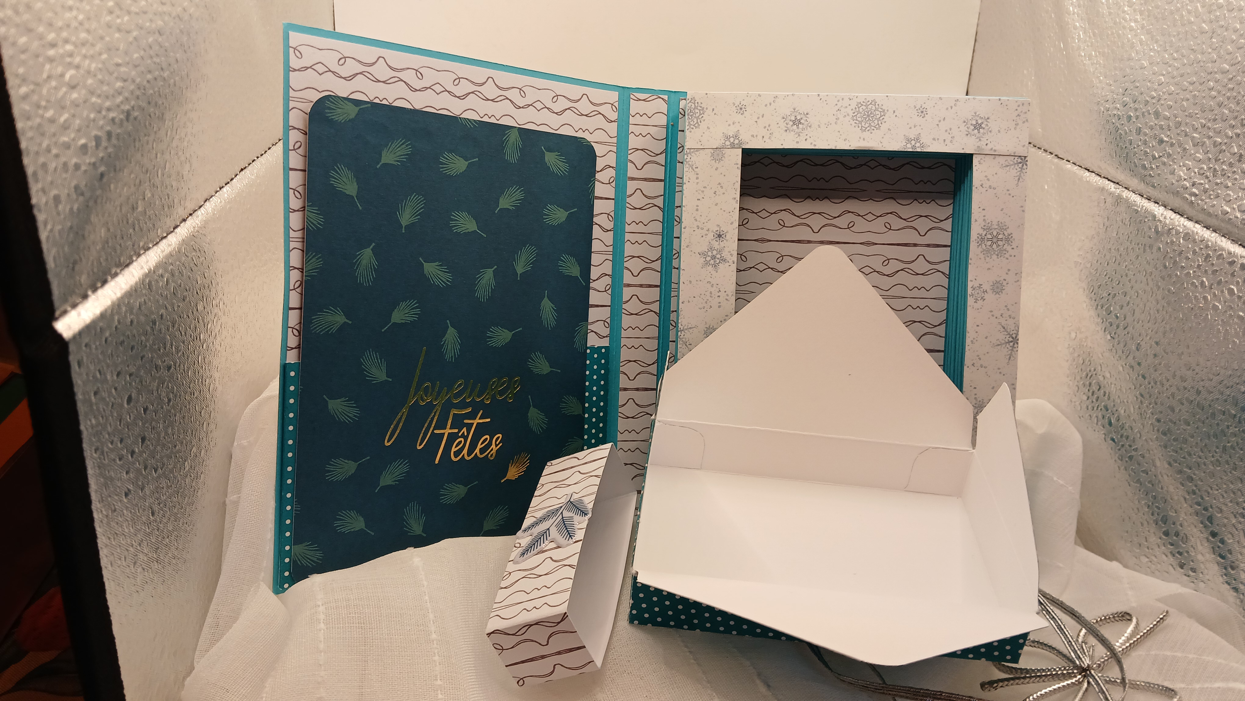 Pochette cadeau : Allons décorer le sapin pour Noël