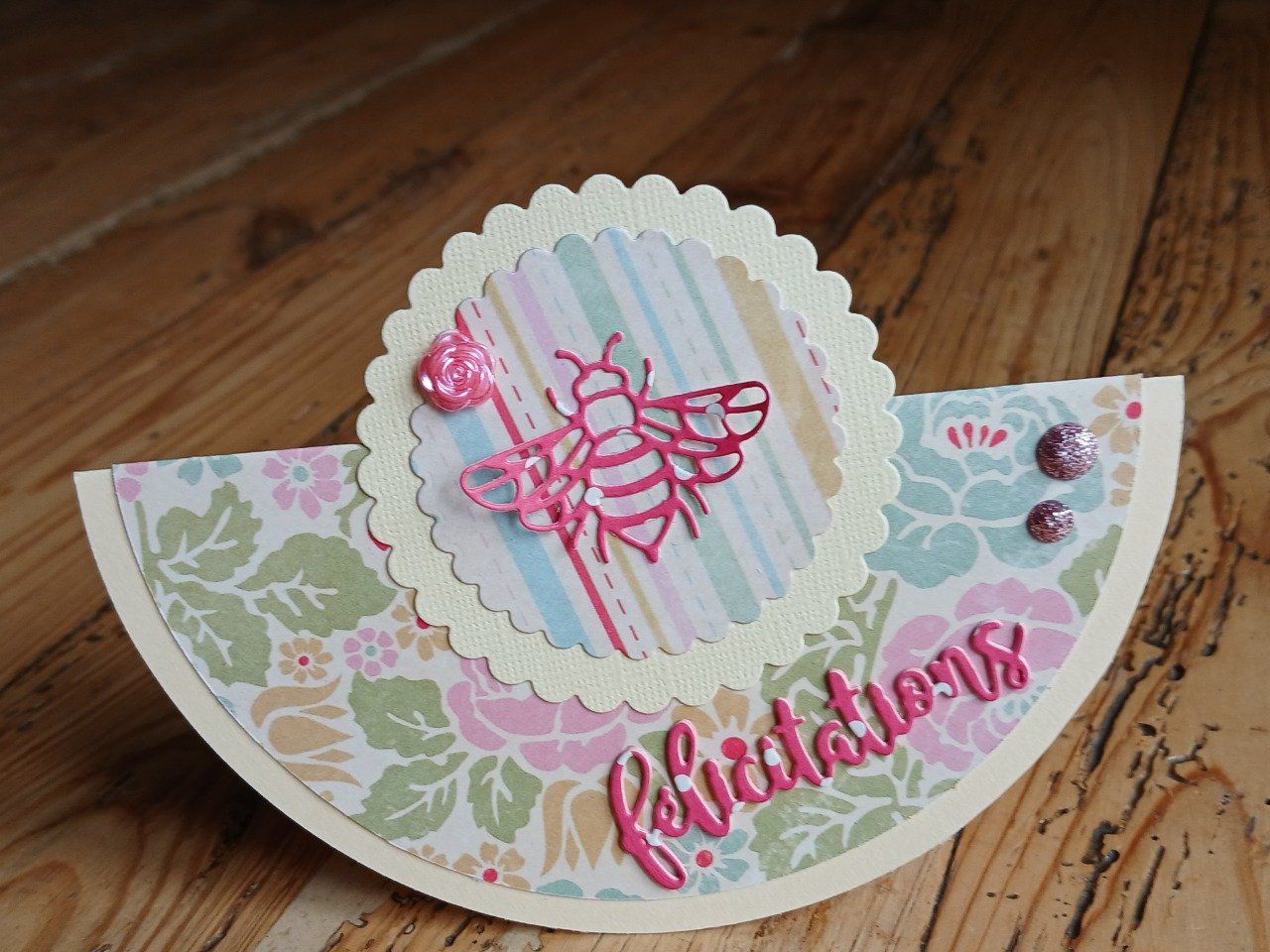 Carte : Ma petite abeille en sucre.