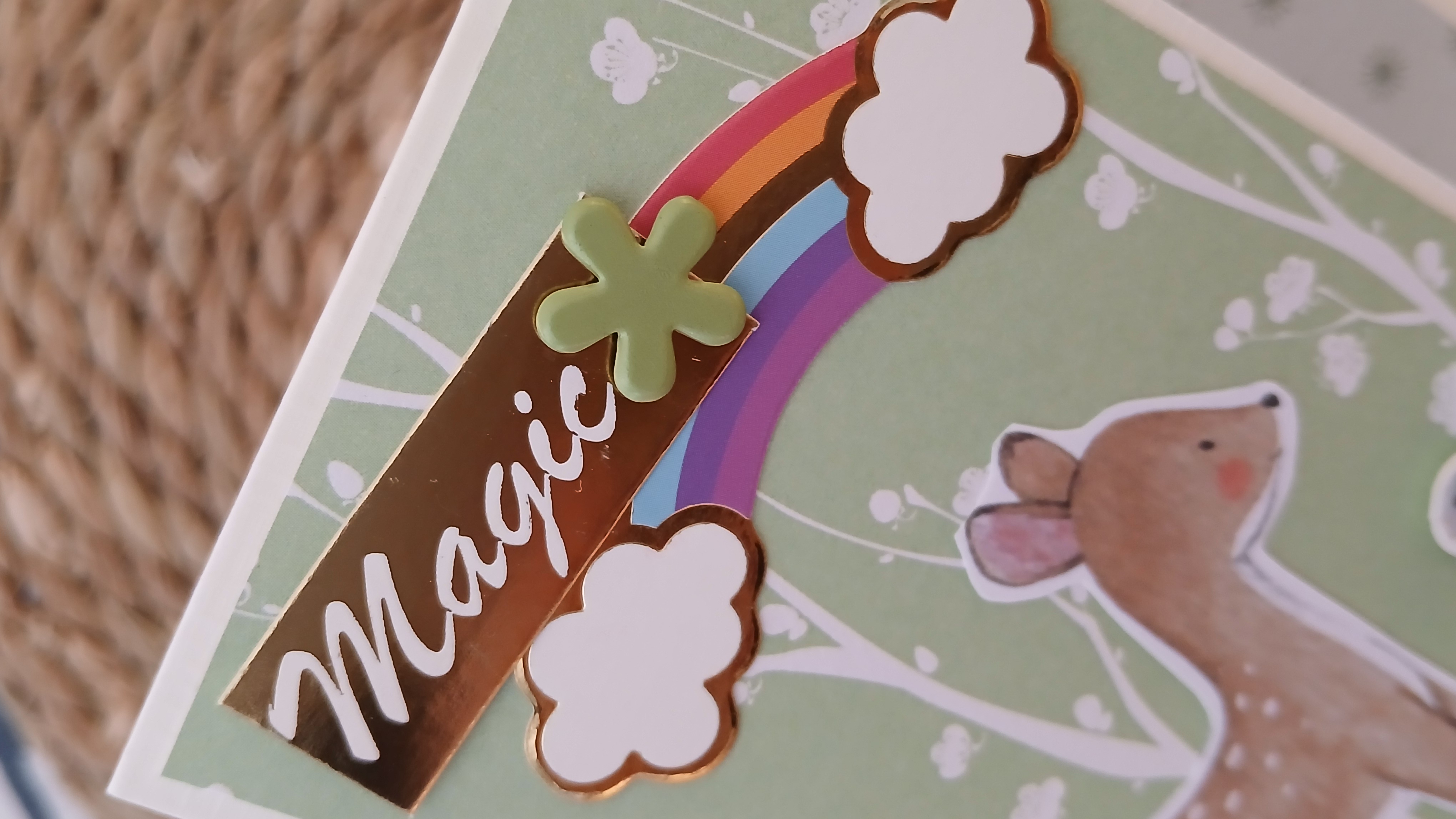Carte : Le petit faon magique.