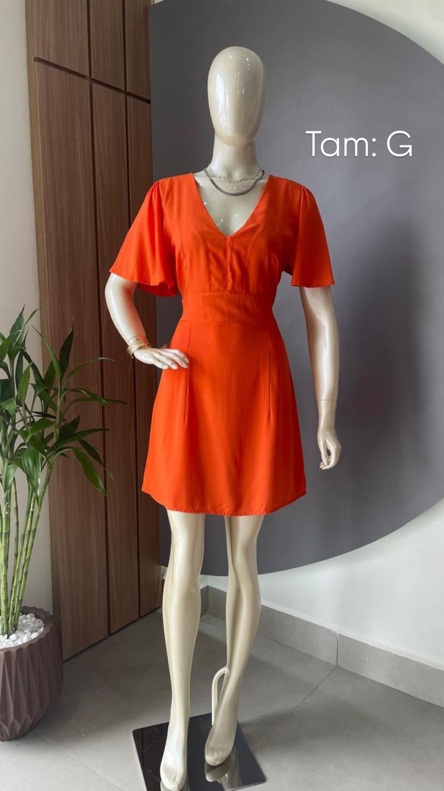 Vestido curto laranja
