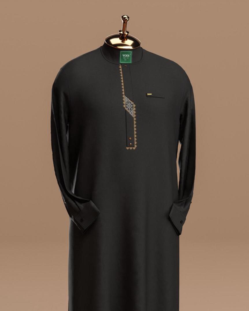 Qamis traditionnel noir