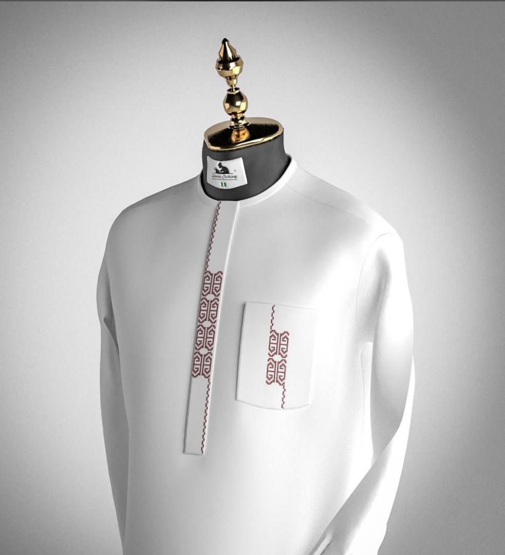 Qamis blanc traditionnel