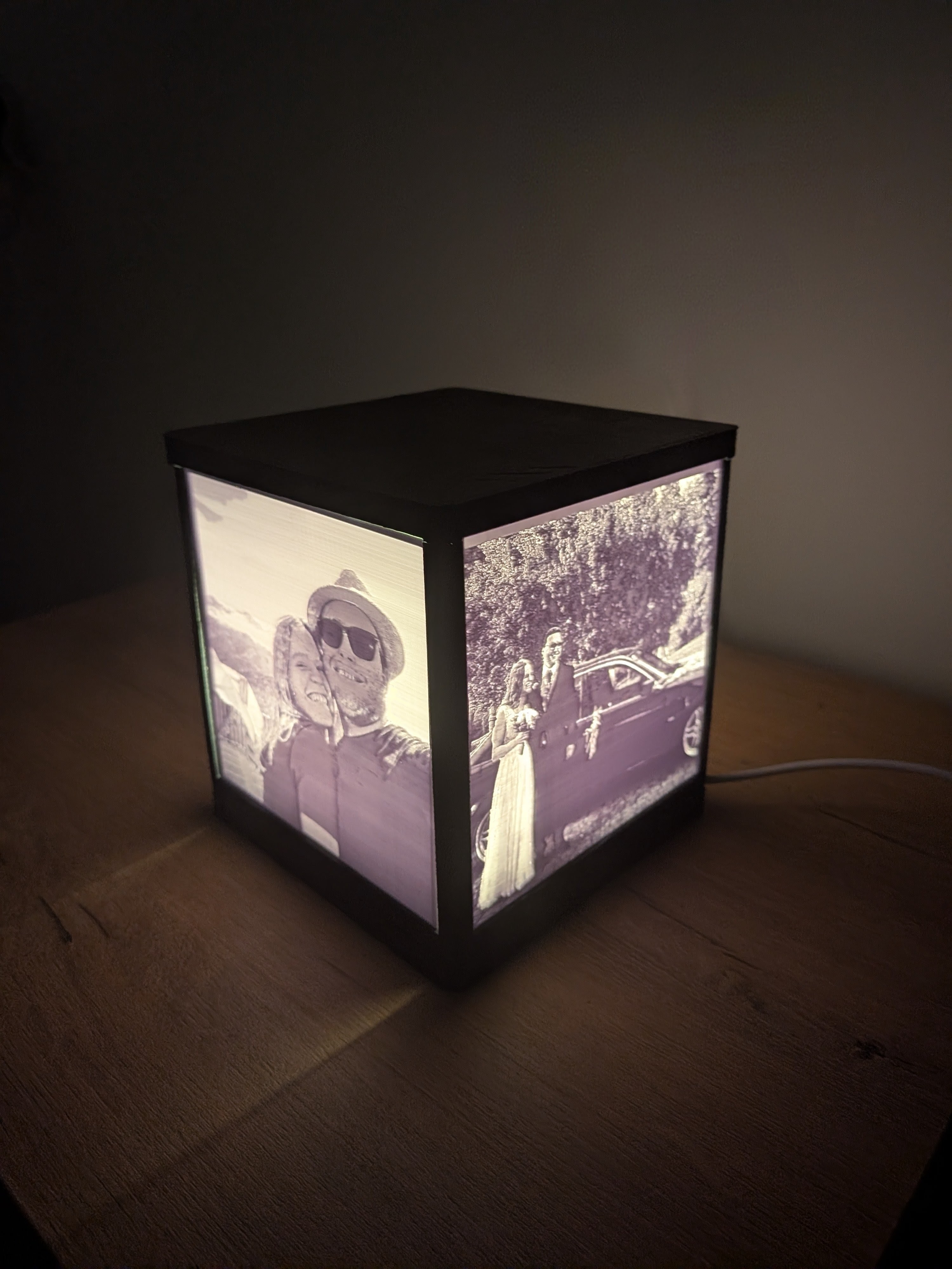 Lámpara "Cubo de Recuerdos" – Litofanía 3D Personalizada