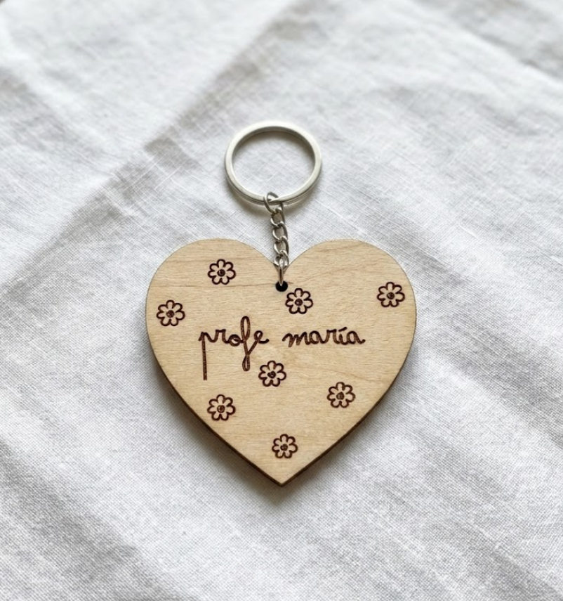 Llavero de Madera Personalizable "Corazón Profe"