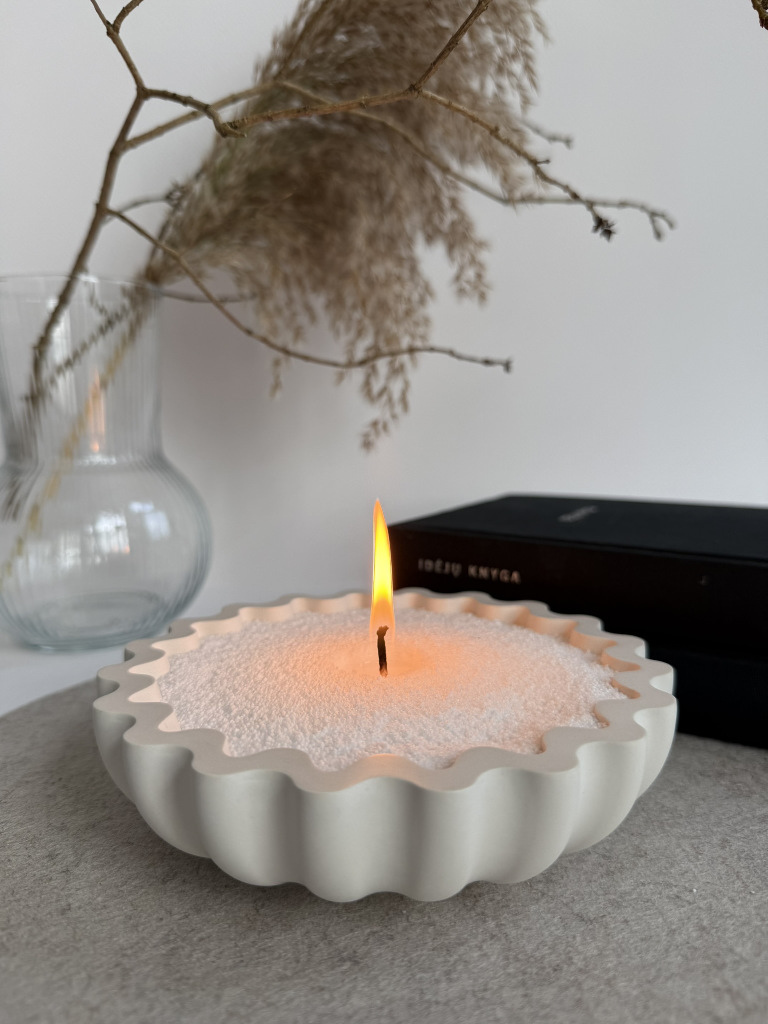 Smėlio vaško žvakė su padėklu #1