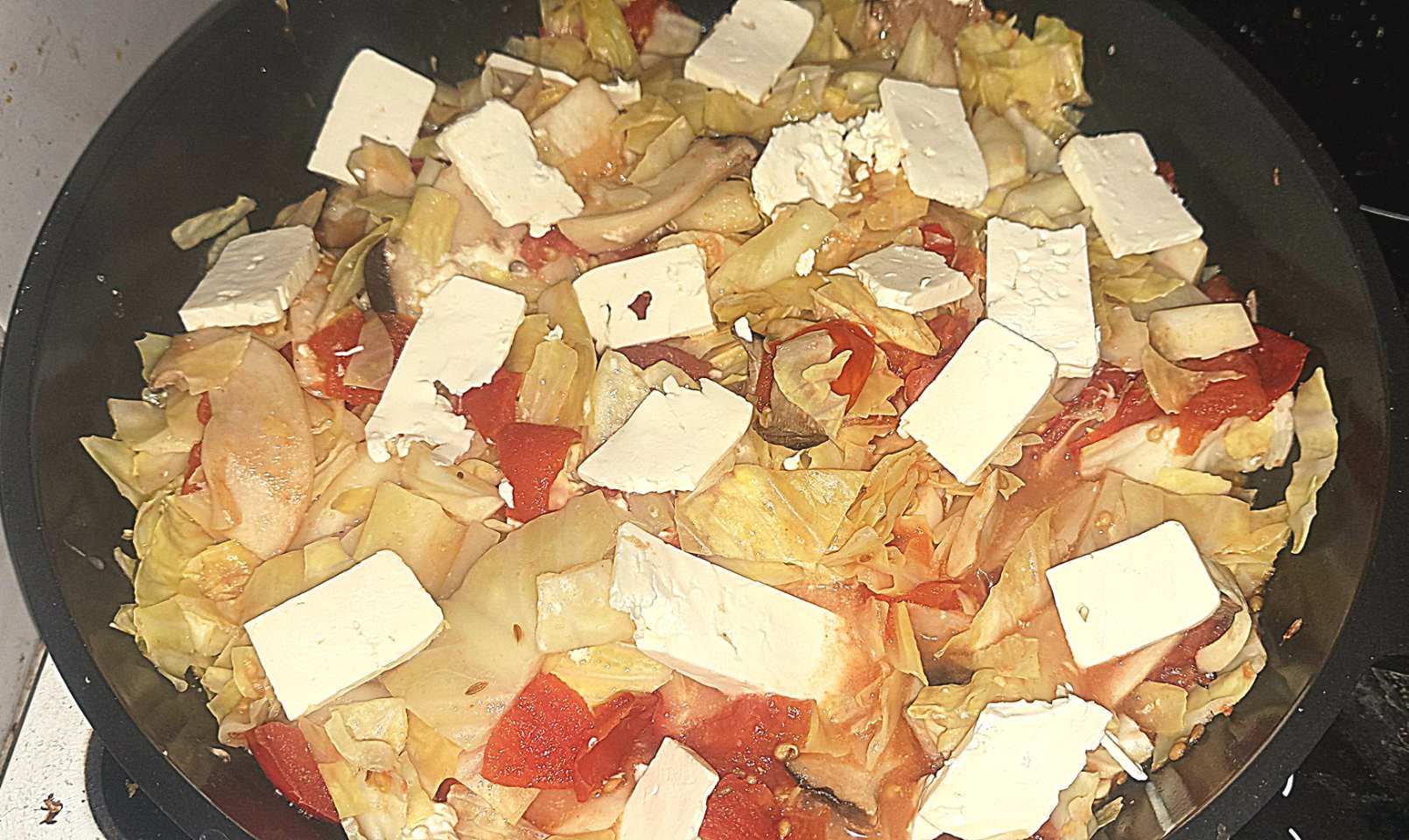 Kohlpfanne mit Kräutersaitlingen