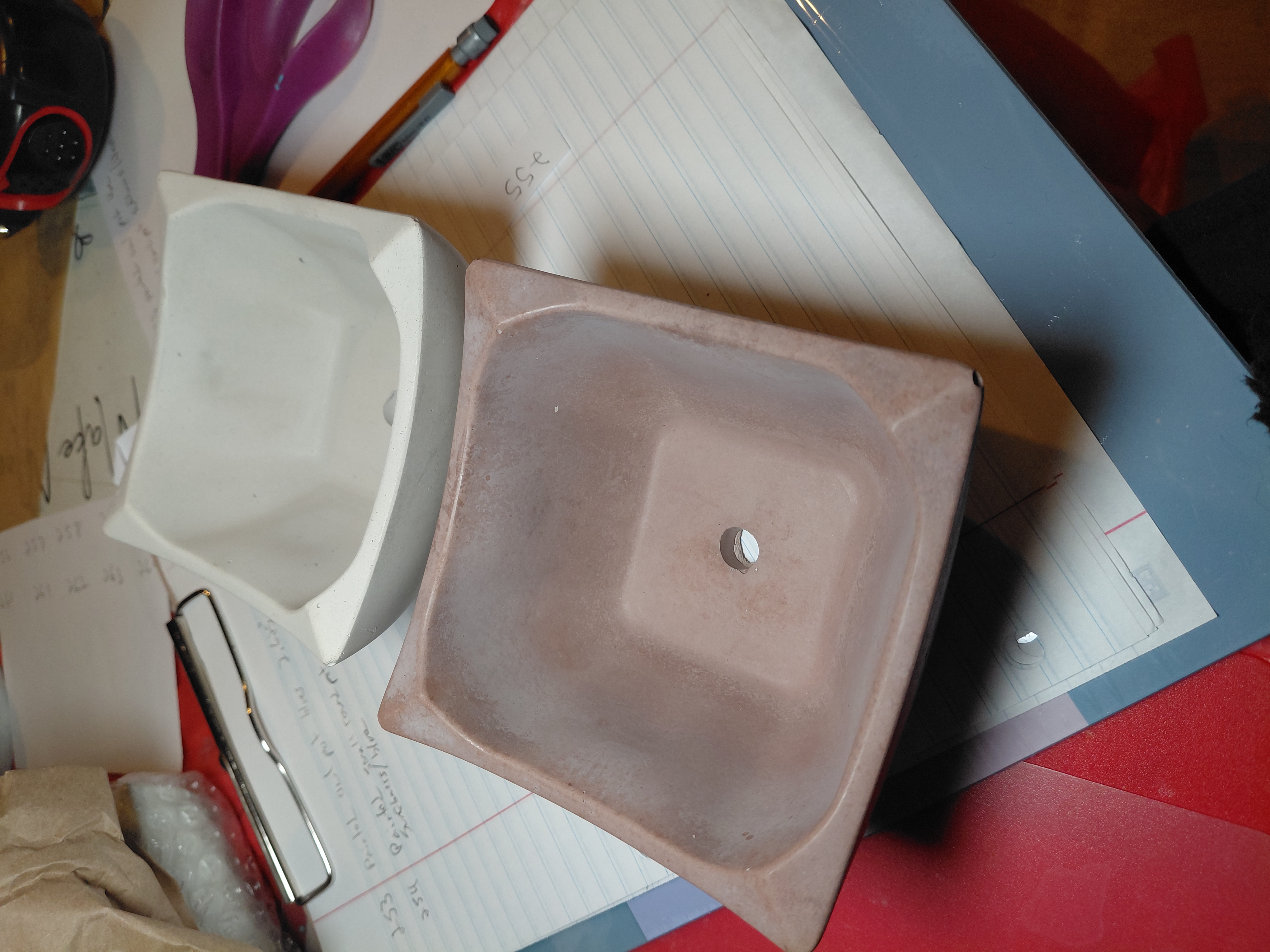 Medium Square Concaved Pot w/hole