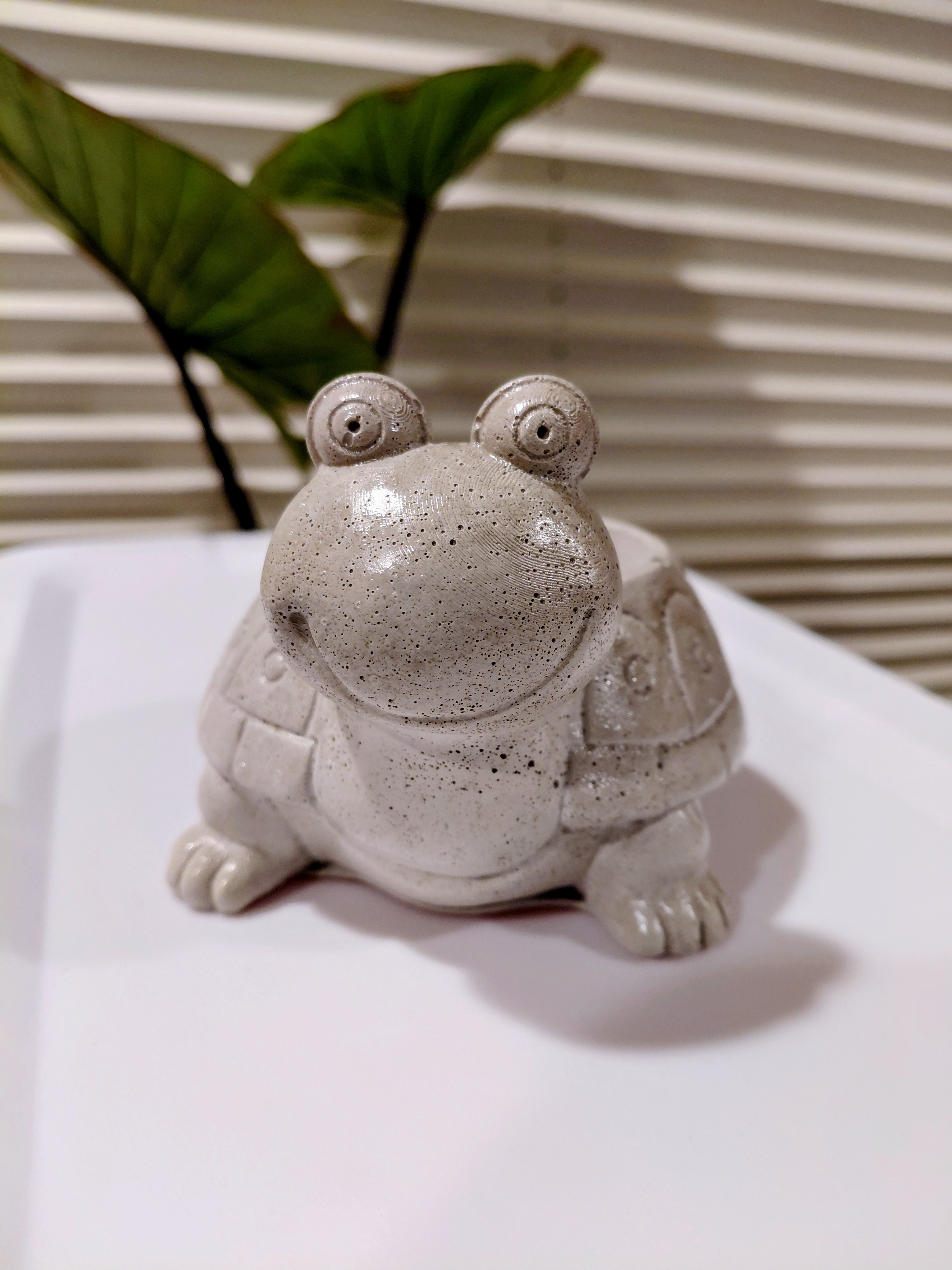 Concrete Turtle Plant Pot/Container