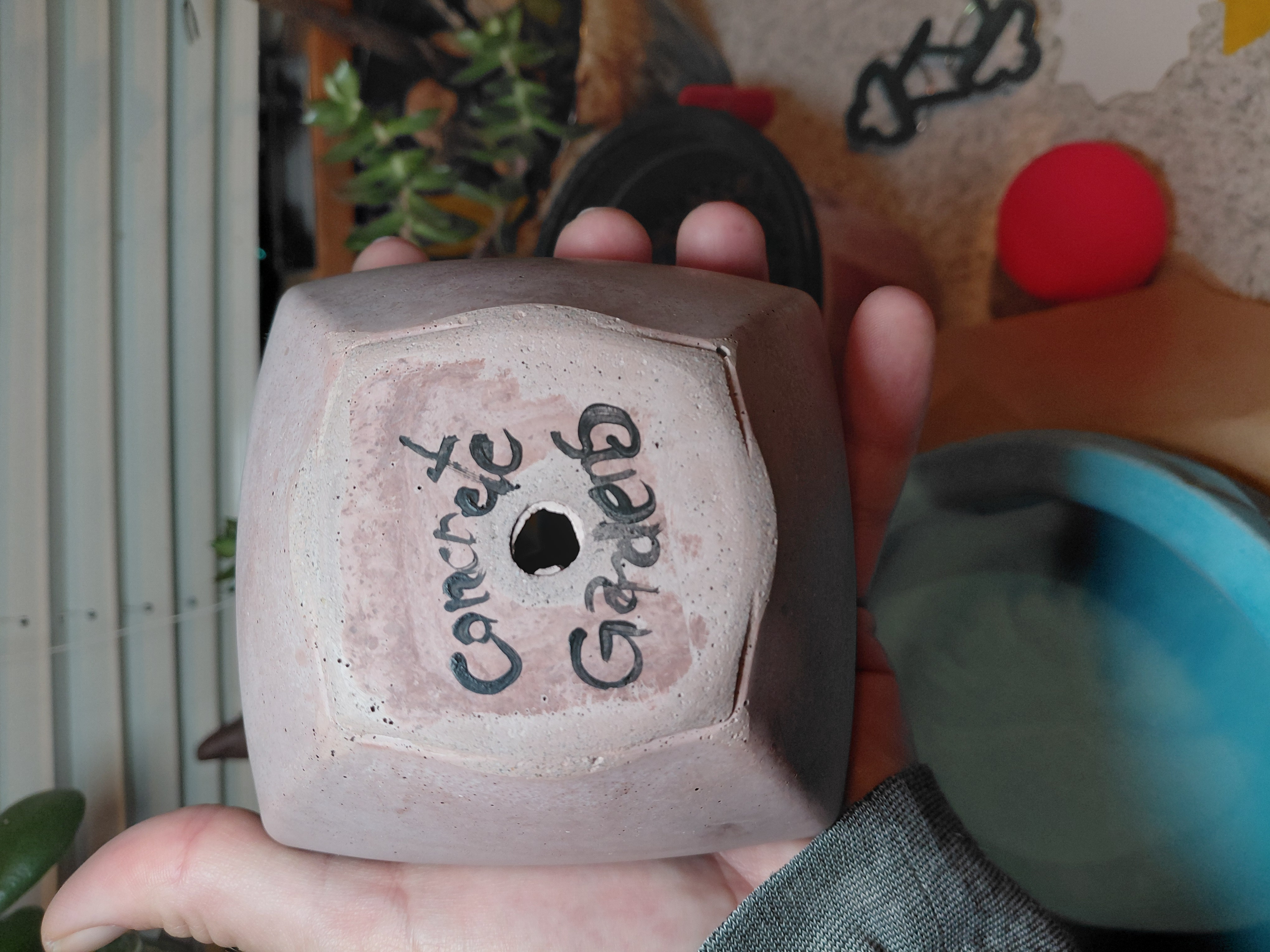 Square Concave Pot w/Hole