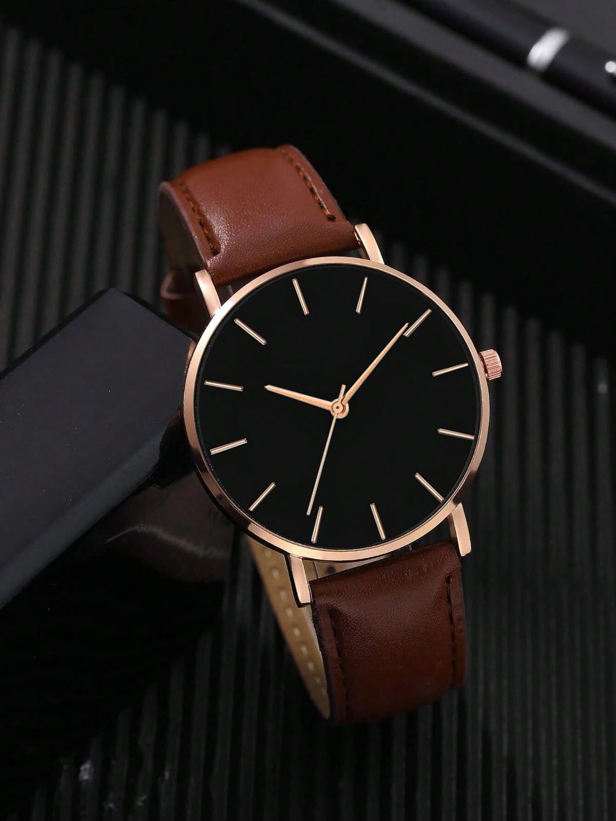 Minimalist Analog Wristwatch