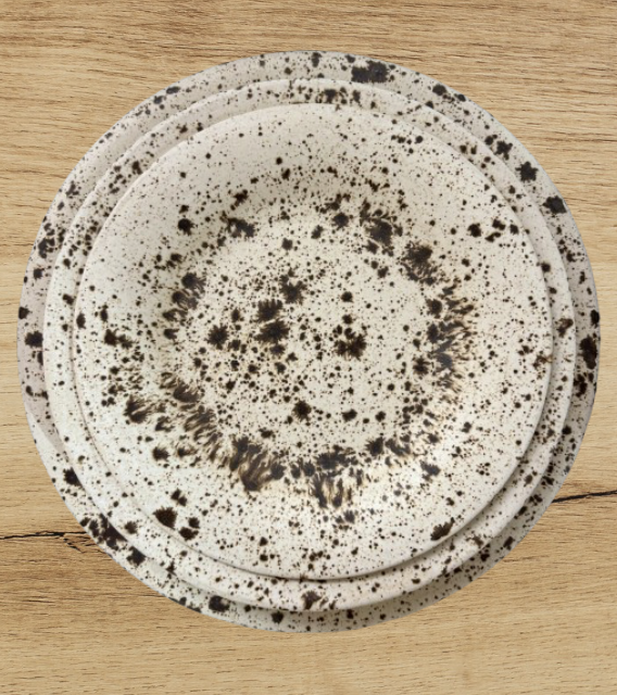 Vajilla URBANTEXTURE compuesta por 18 piezas de grés artesanal