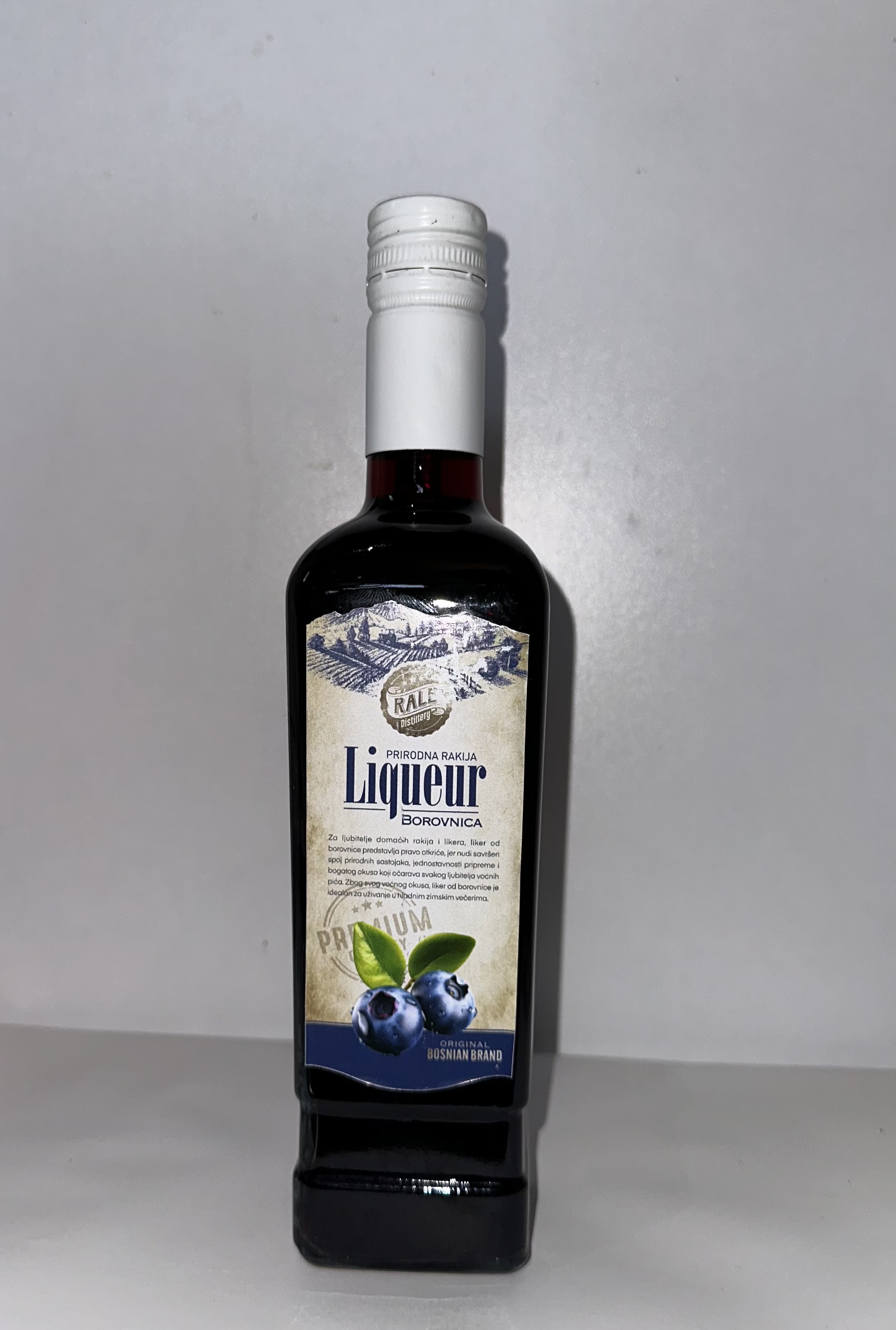 Liqueur Borovnica