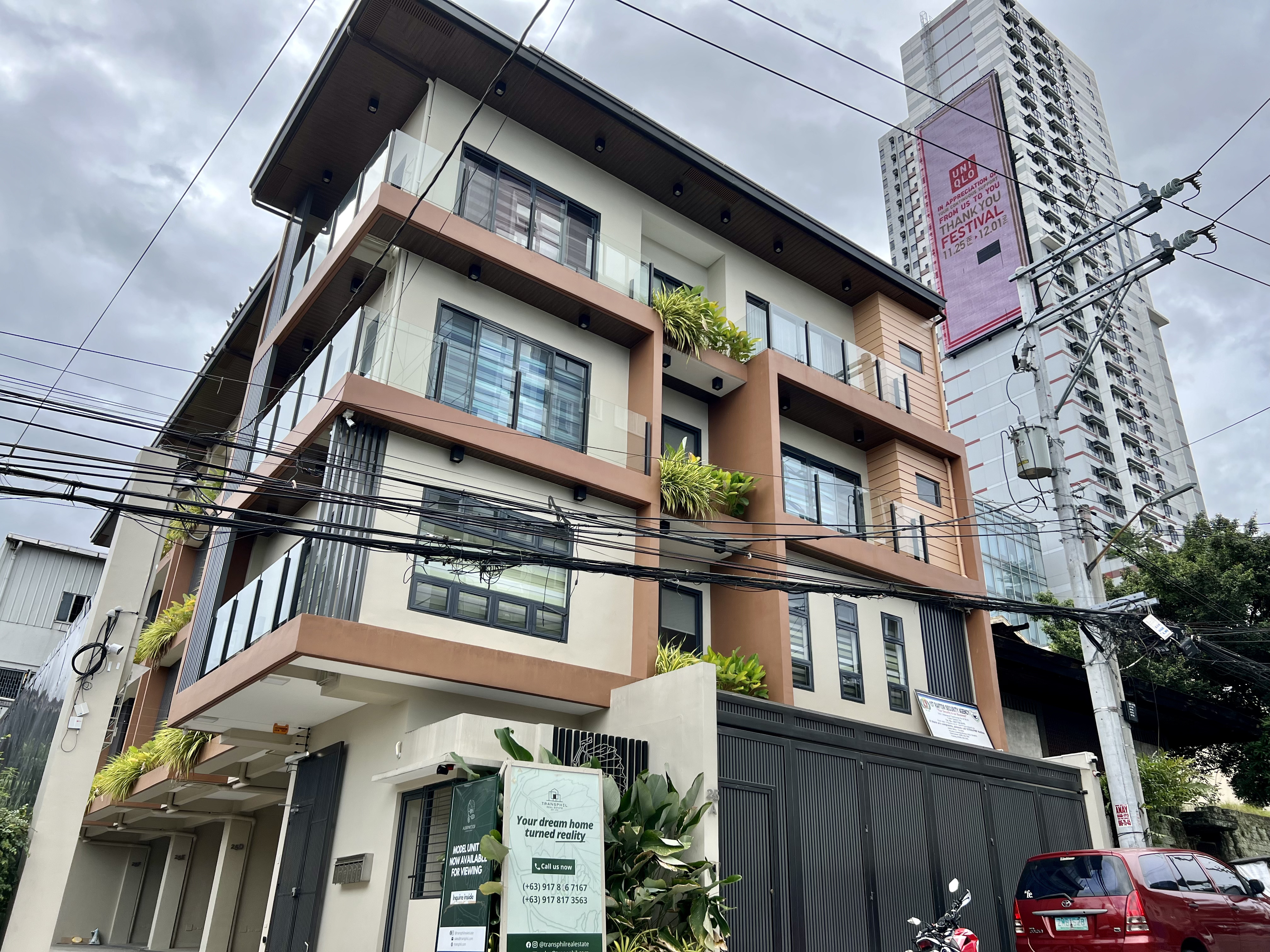 PH037: 4BR 2 CAR GARAGE SEMI FURNISHED READY FOR OCCUPANCY TOWNHOUSE IN CUBAO QUEZON CITY