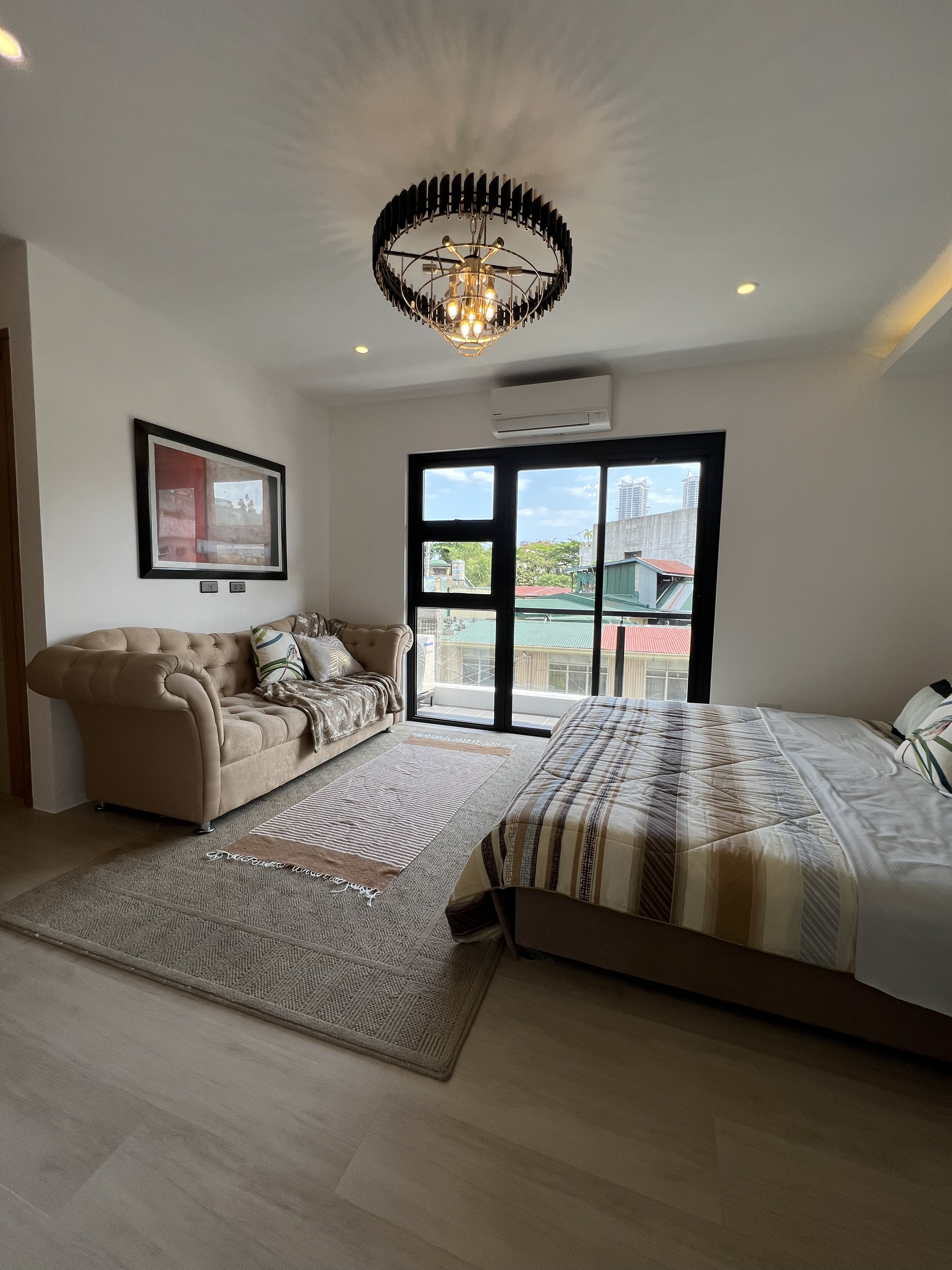 M2301 READY FOR OCCUPANCY 4 STOREY TOWNHOUSE IN MANDALUYONG