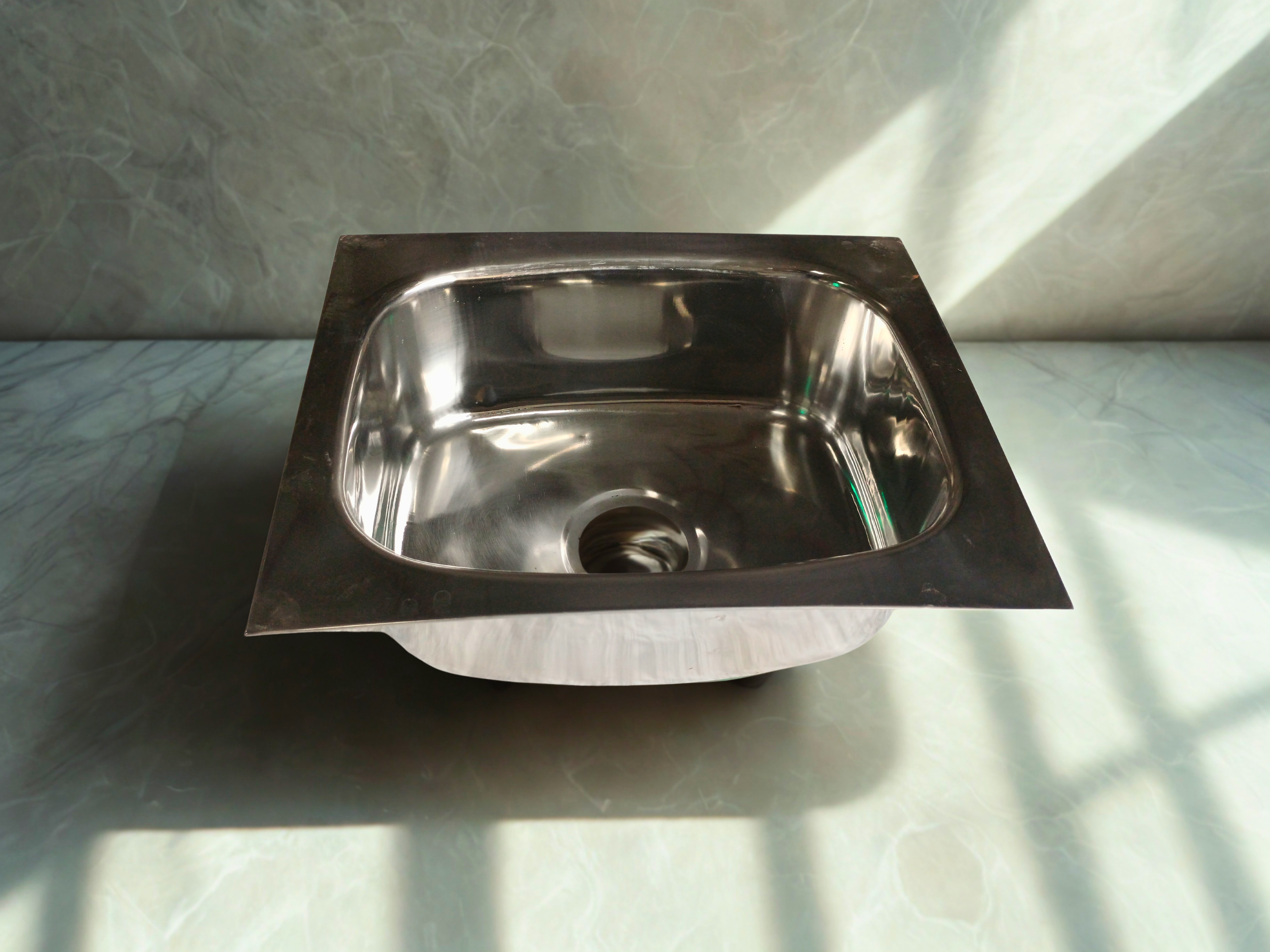 Stainless Steel Kitchen Sink (15x12x6)
