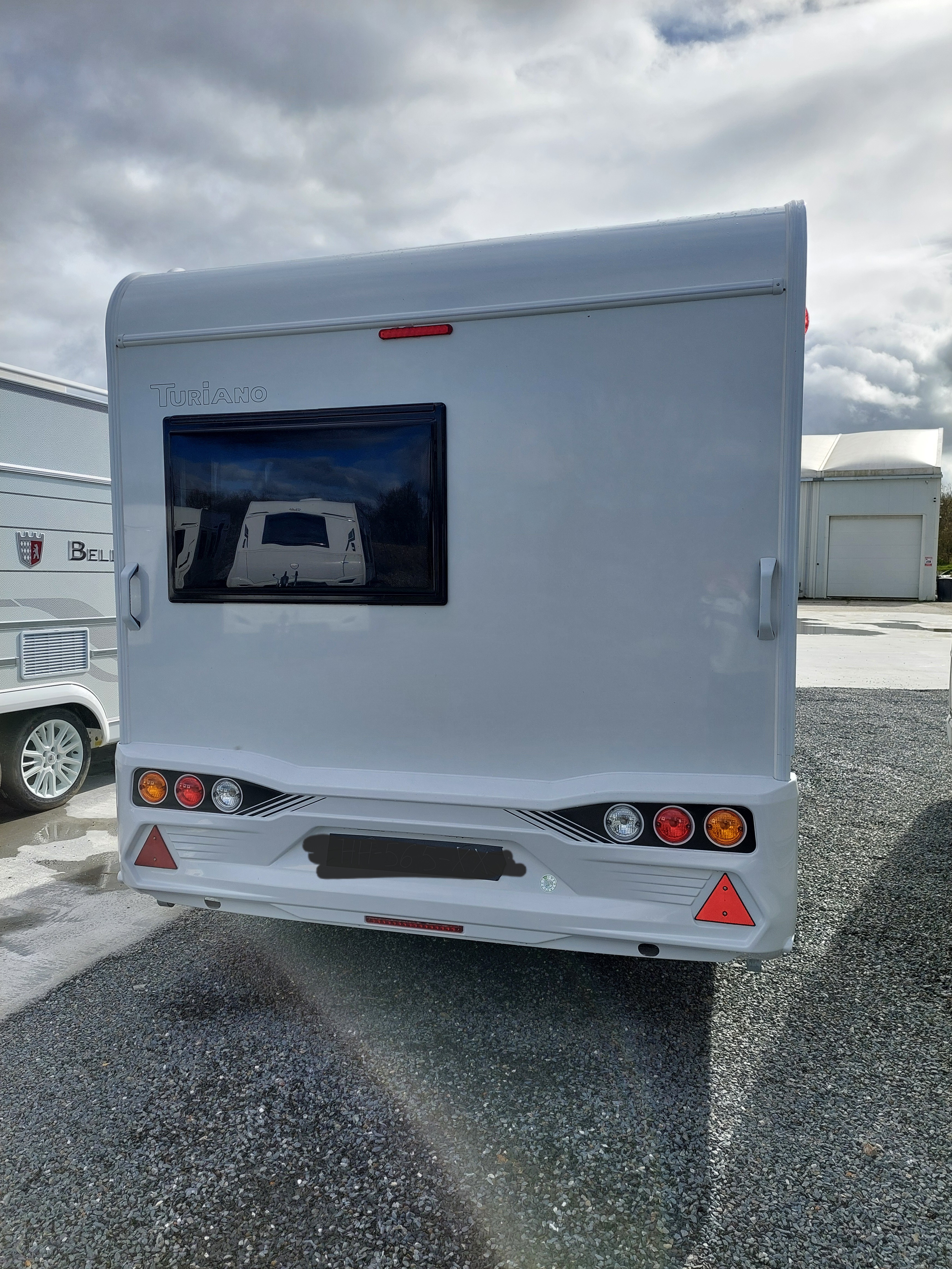 TURIANO 390 2026 AVEC CLIM ET FEU ELECTRIQUE