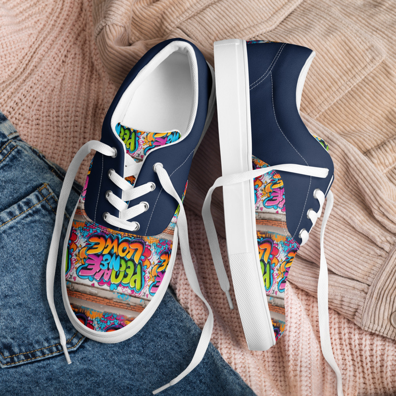 Women’s lace-up canvas shoes