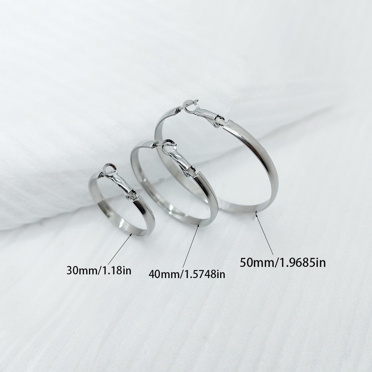 E006 ARETES Plata 40mm