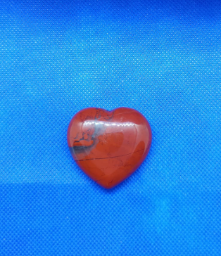 Herzförmiger Jaspisstein