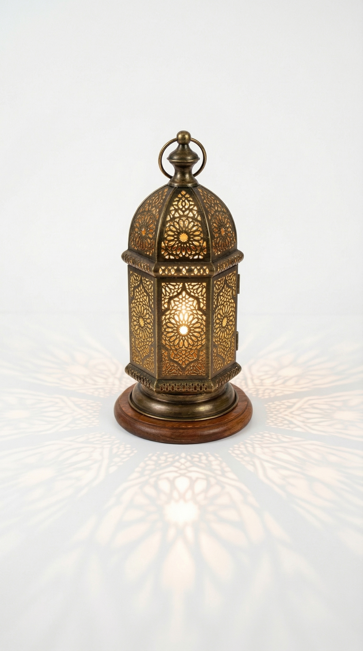 Moroccan Vintage Shadow Lantern Lamp – Premium Home Decor (Rs. 110)
