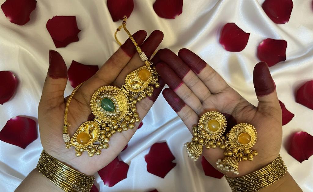 Shalin Ghunghroo Choker