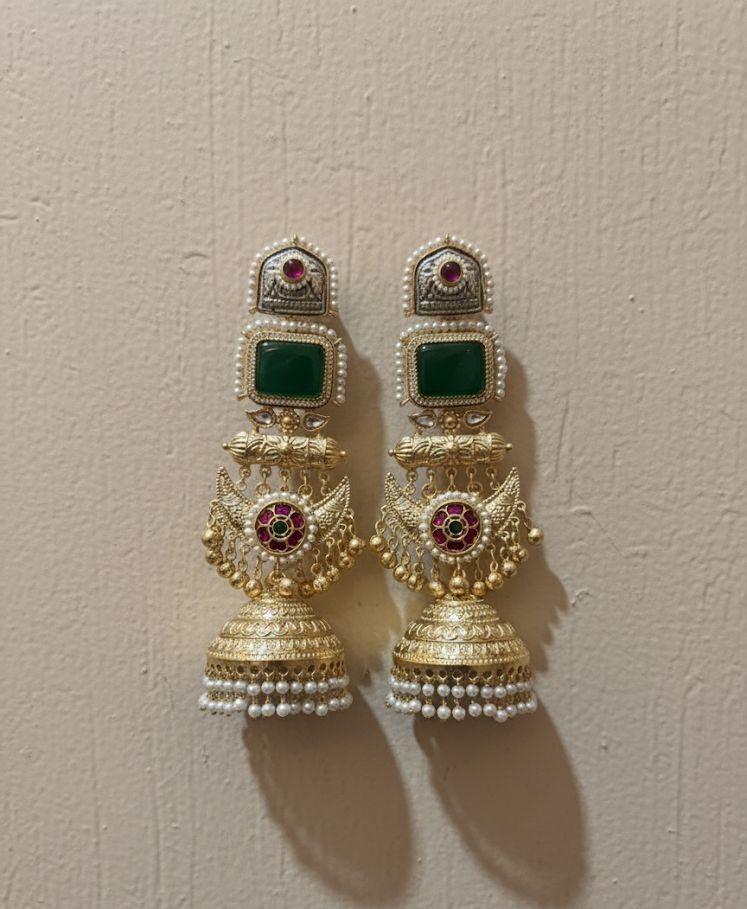Noor Jhumka 