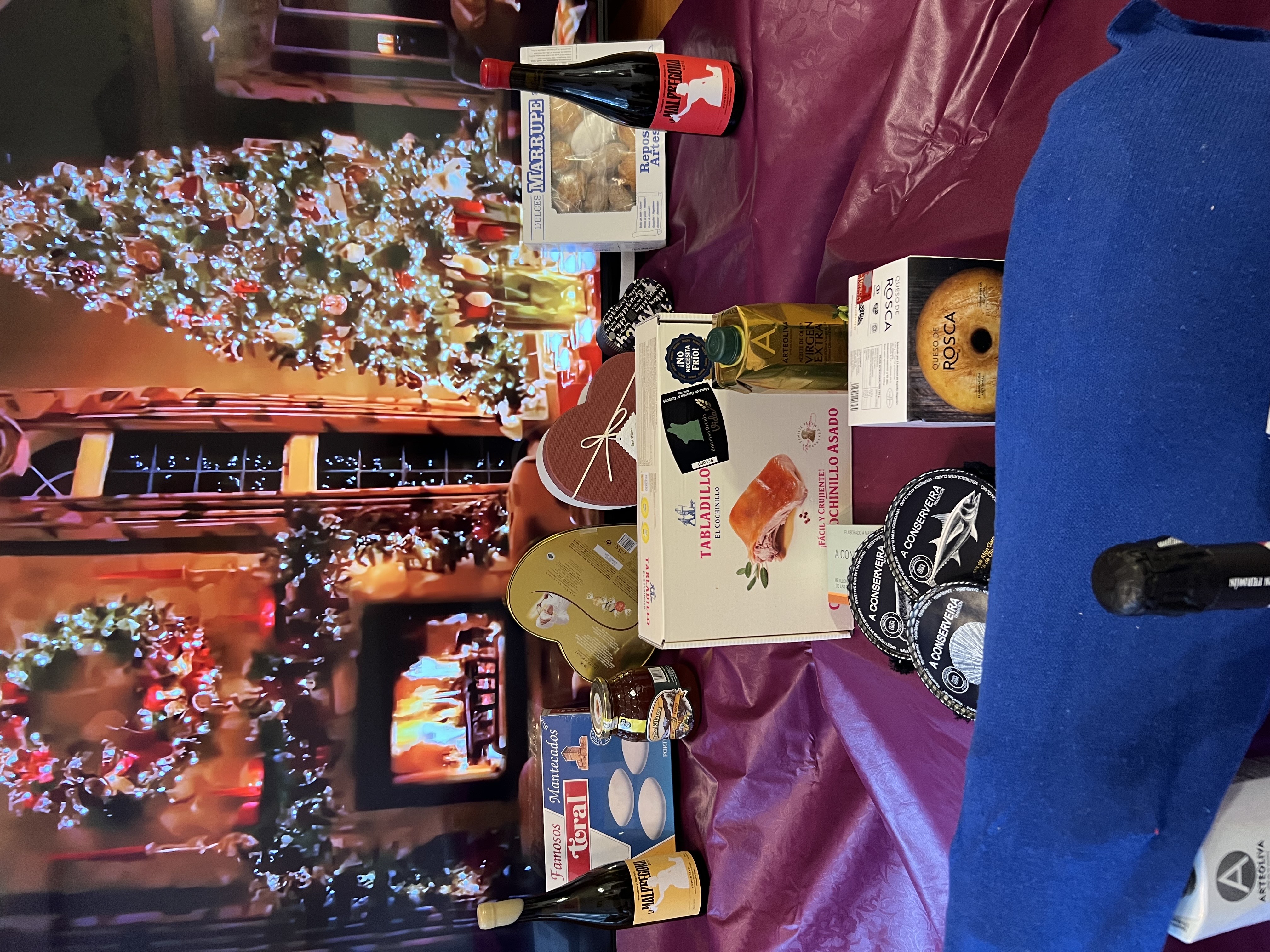 Lote de productos navideños gourmet Sostenibles con el medio rural y medioambiental