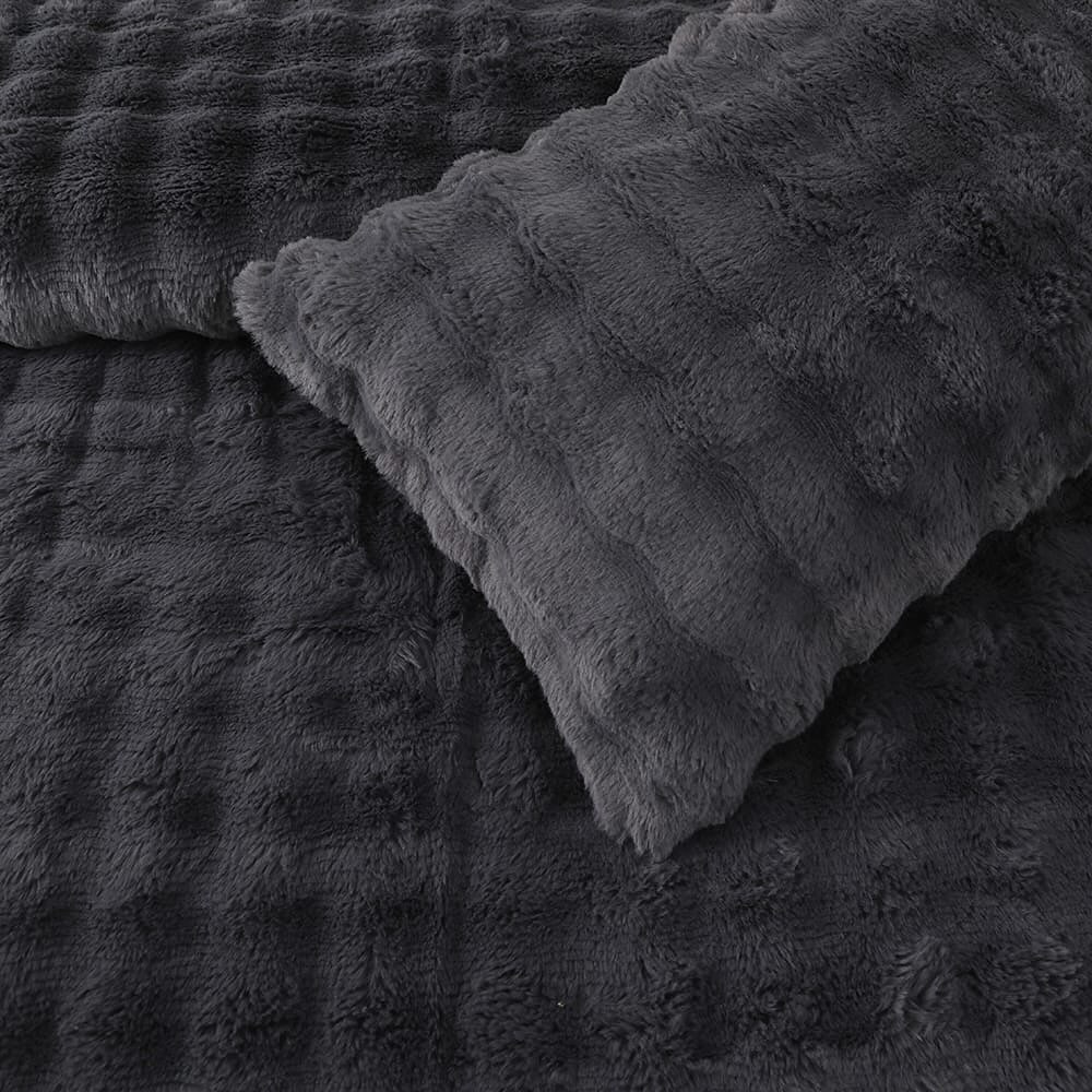 Loria Peluş Antrasit Yatak Örtüsü Takımı