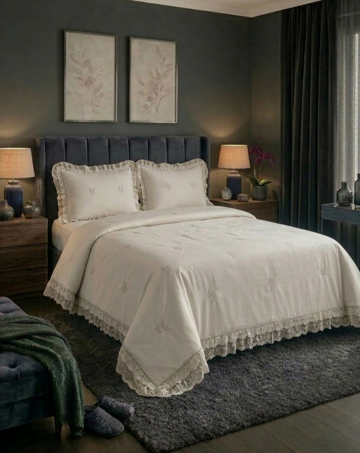 Perla Çiçek Desenli Pamuk Dolgulu Yatak Örtüsü Takımı