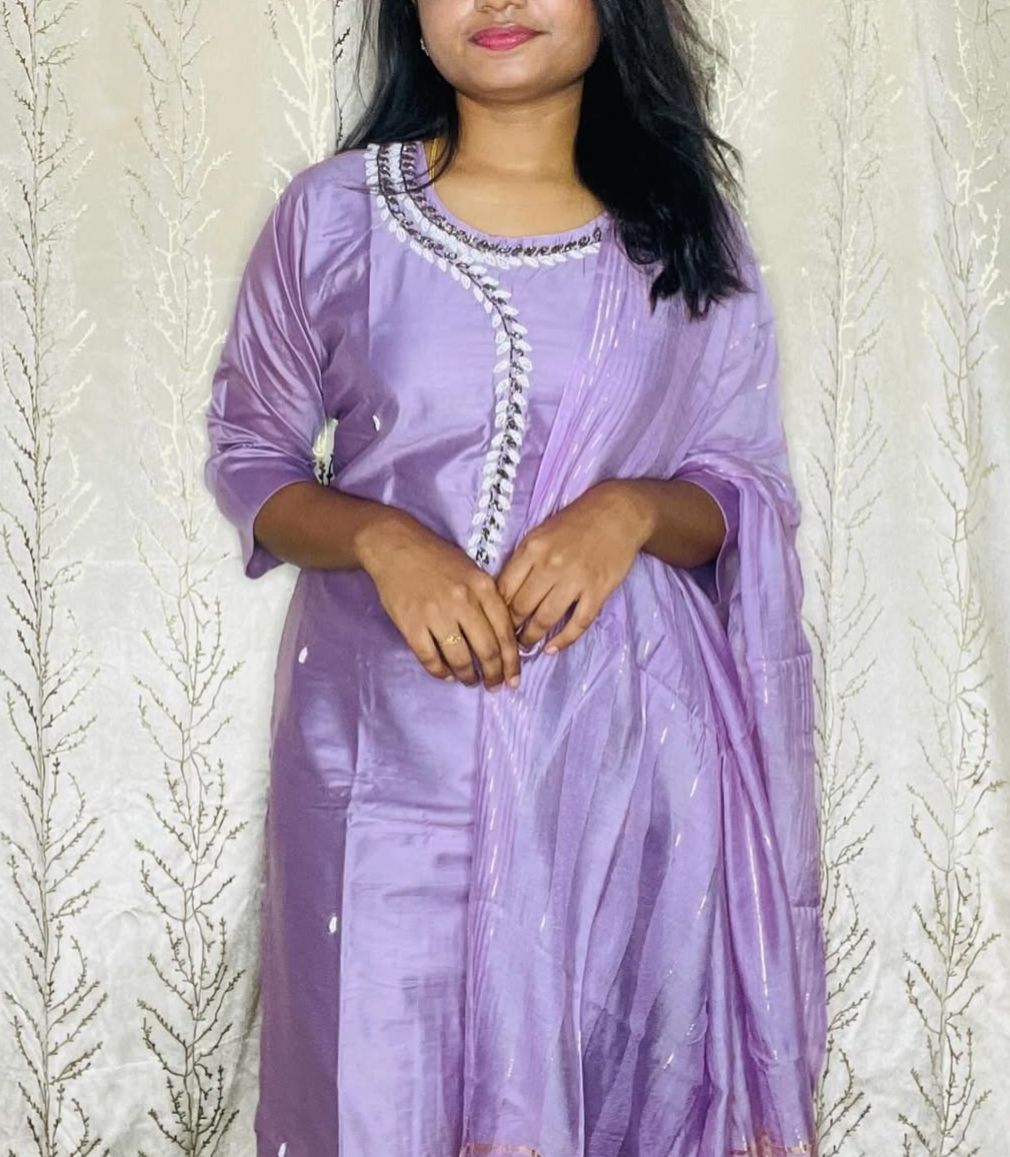 Ladies Embroidered salwar Set