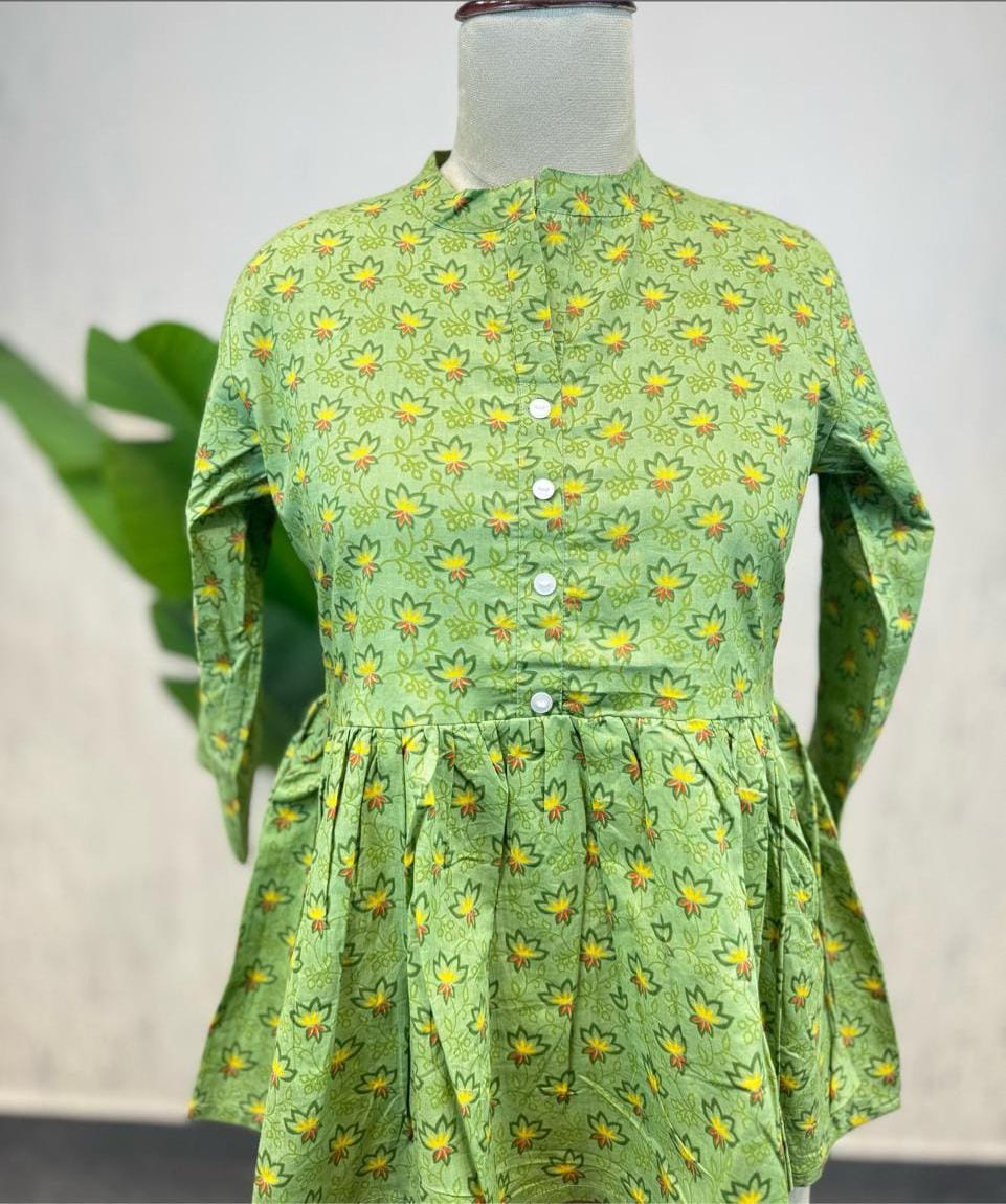 Green Floral Girls' short top