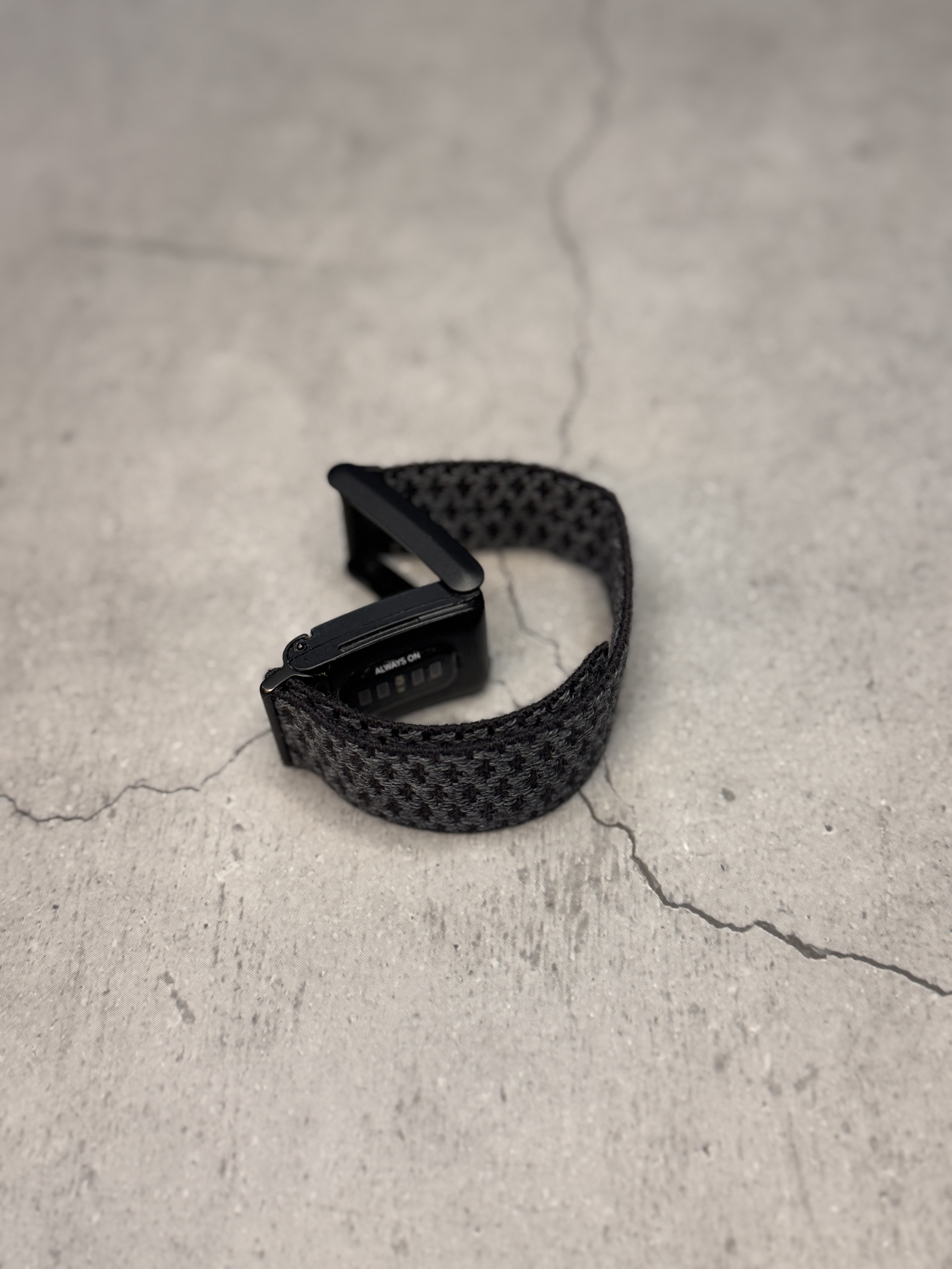Black Dotted Strap || Metal Buckle 
