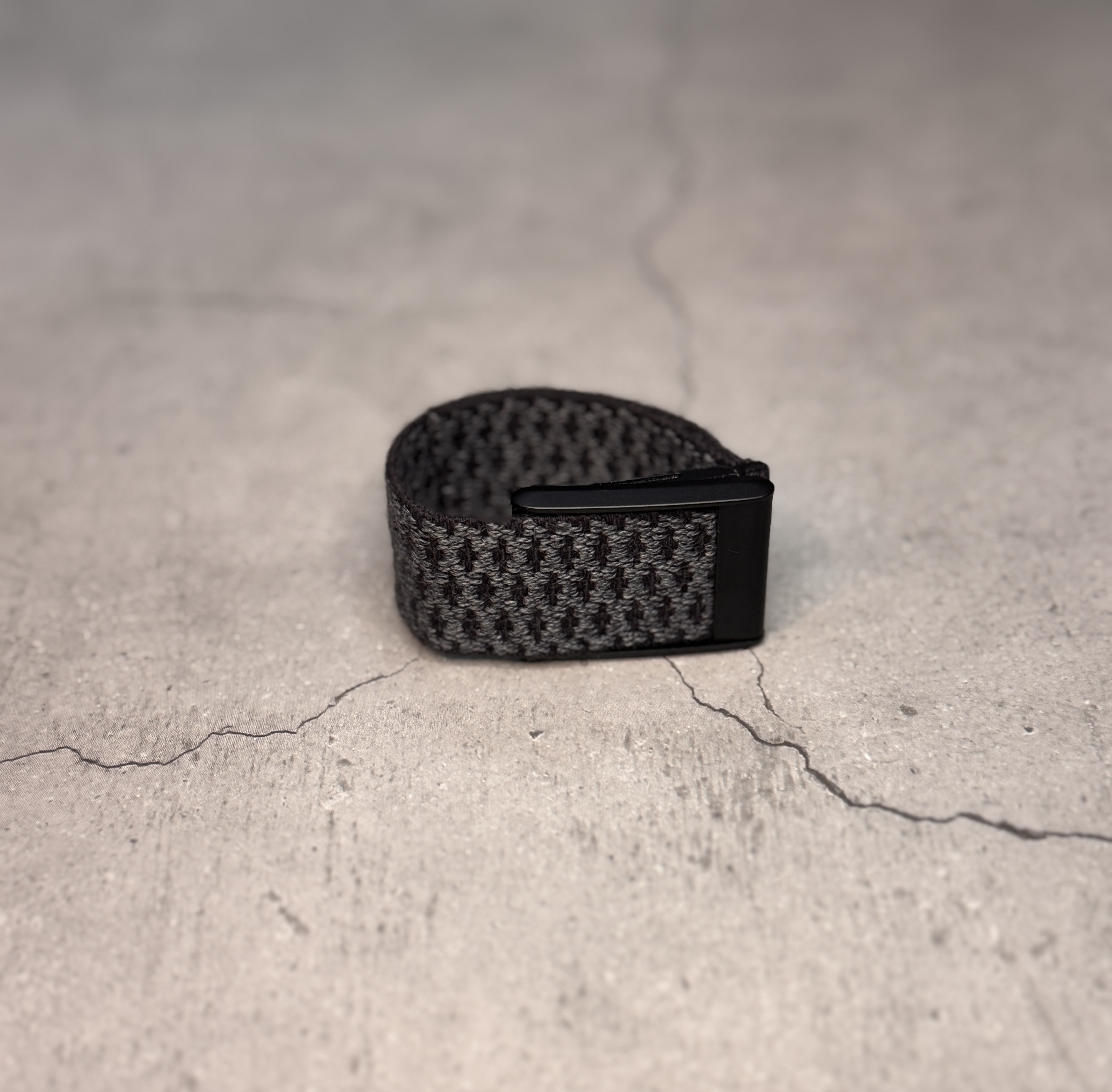 Black Dotted Strap || Metal Buckle 