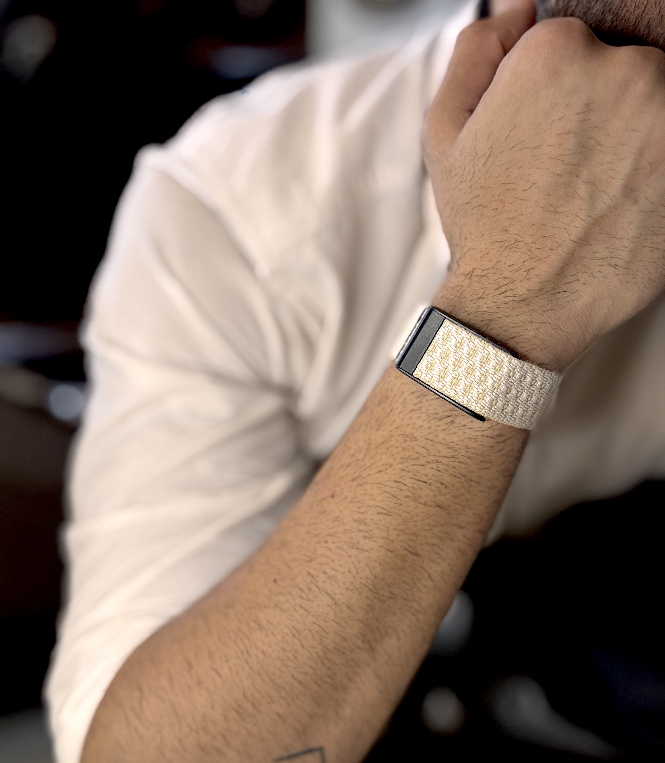 White Dotted Strap || Metal Buckle