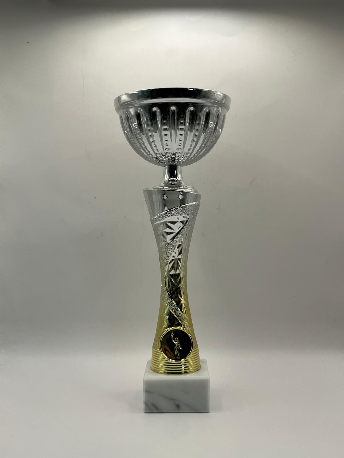 Copa plateada base dorada