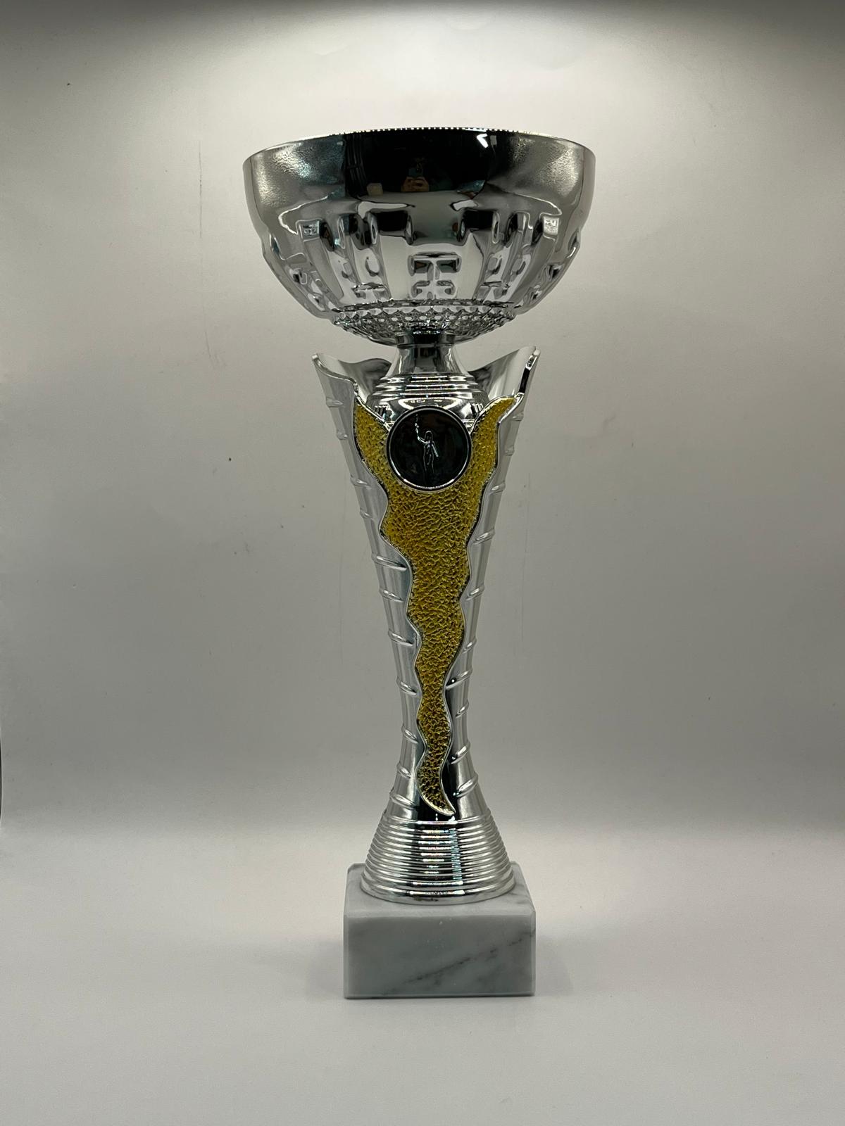 Copa plateada con dorado