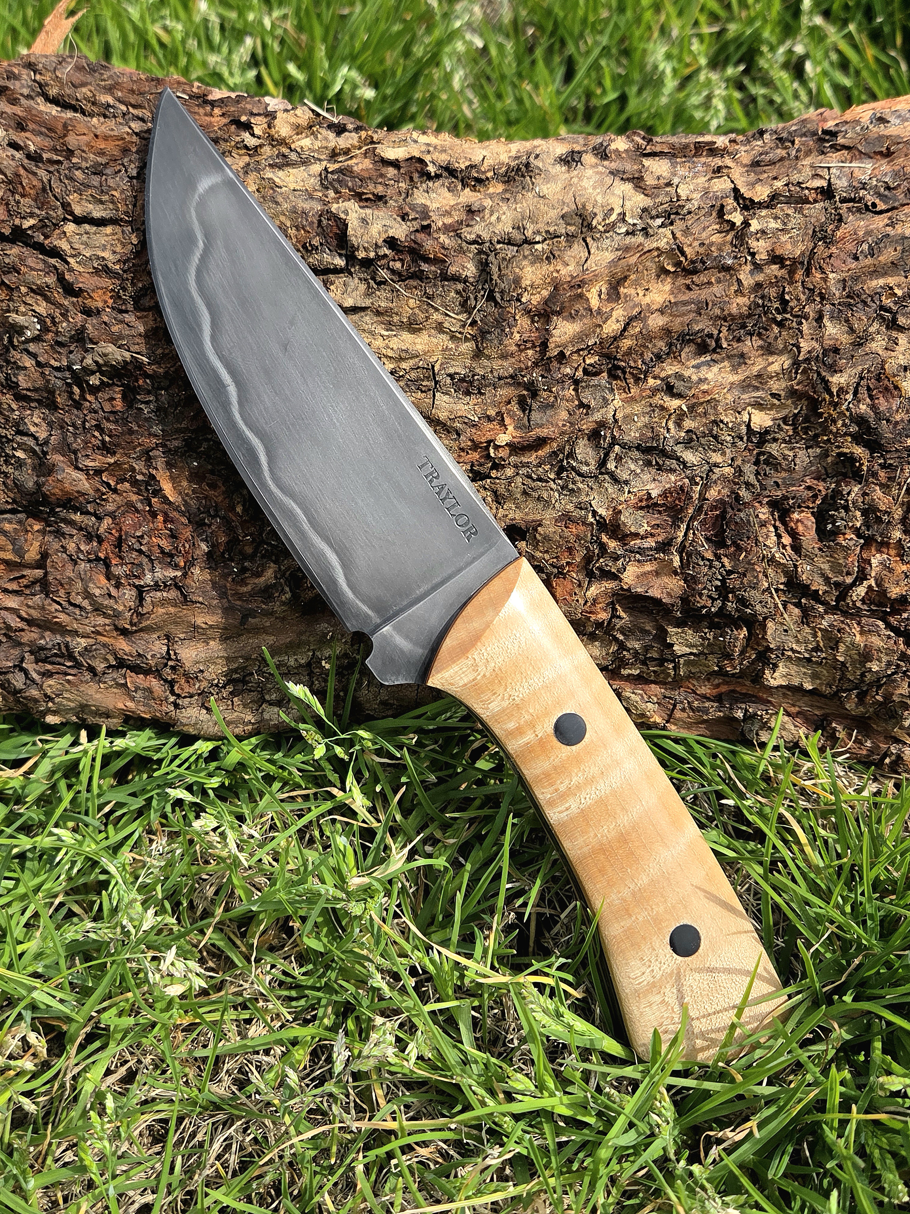 5" Hunting Knife with Hamon Line