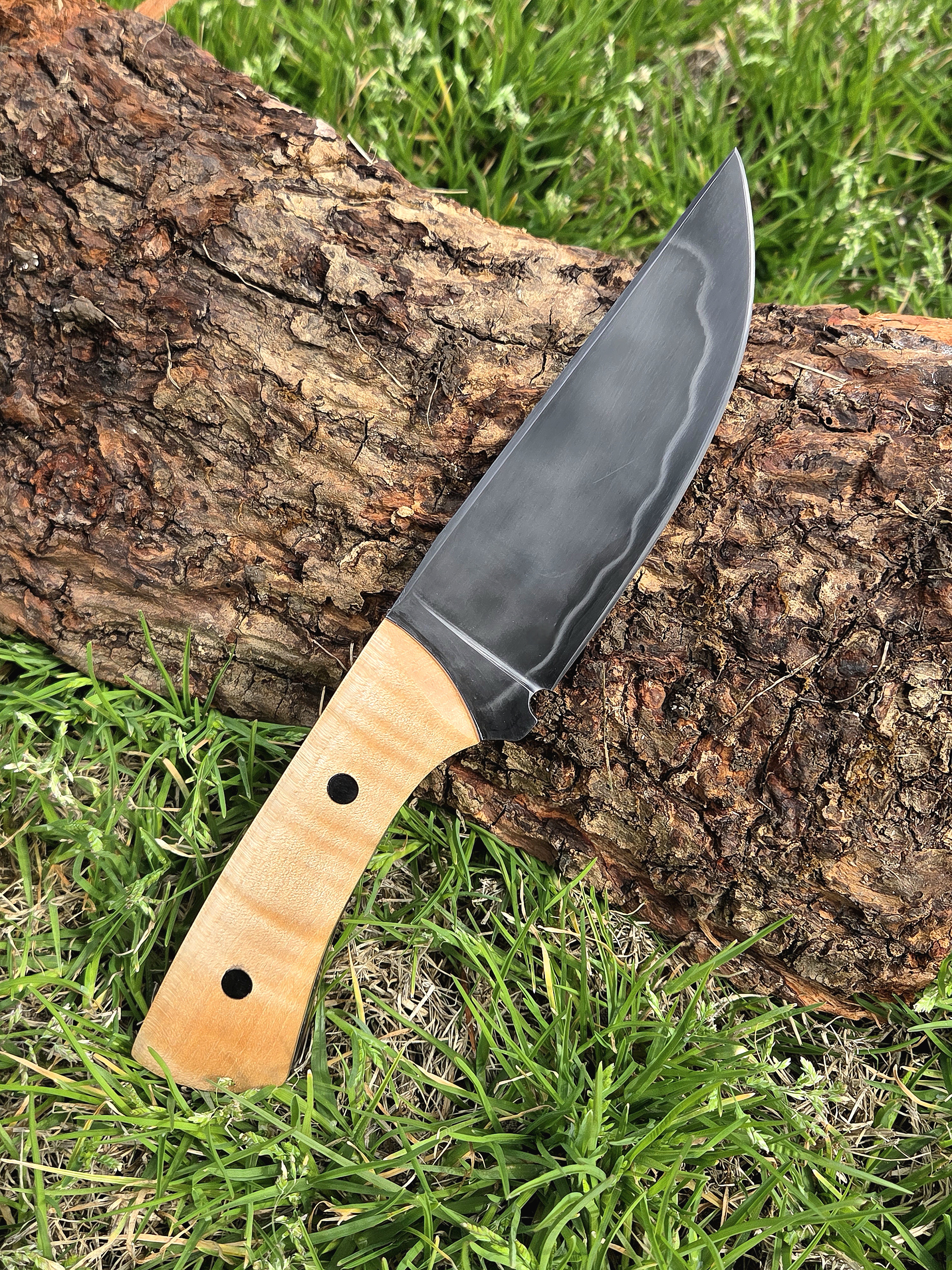 5" Hunting Knife with Hamon Line