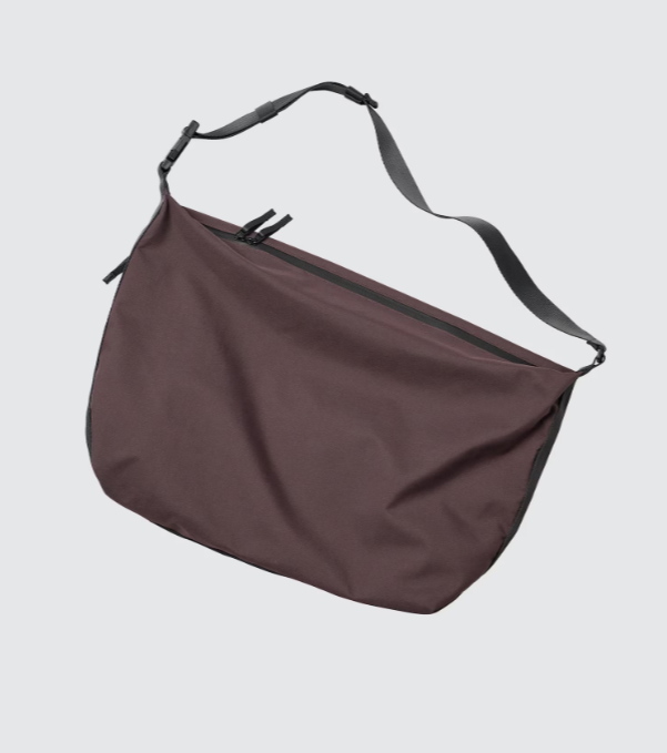 MESSENGER SHOULDER BAG